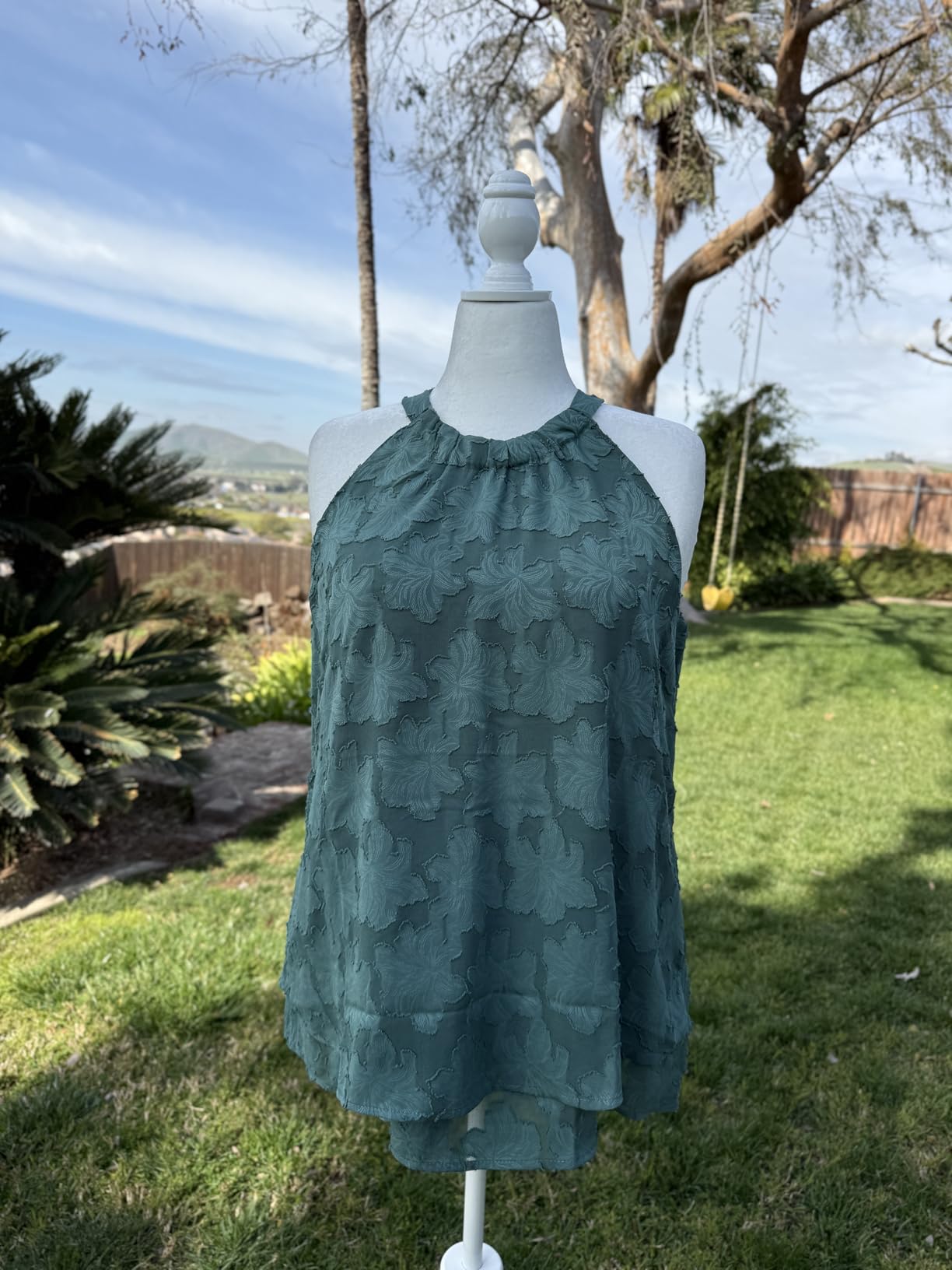 Bonnlo Female Dress Form Size 10-12, Adjustable Height Torso Body with Upgraded Tripod Stand, Medium Size Mannequin for Sewing and Display customer photo 1