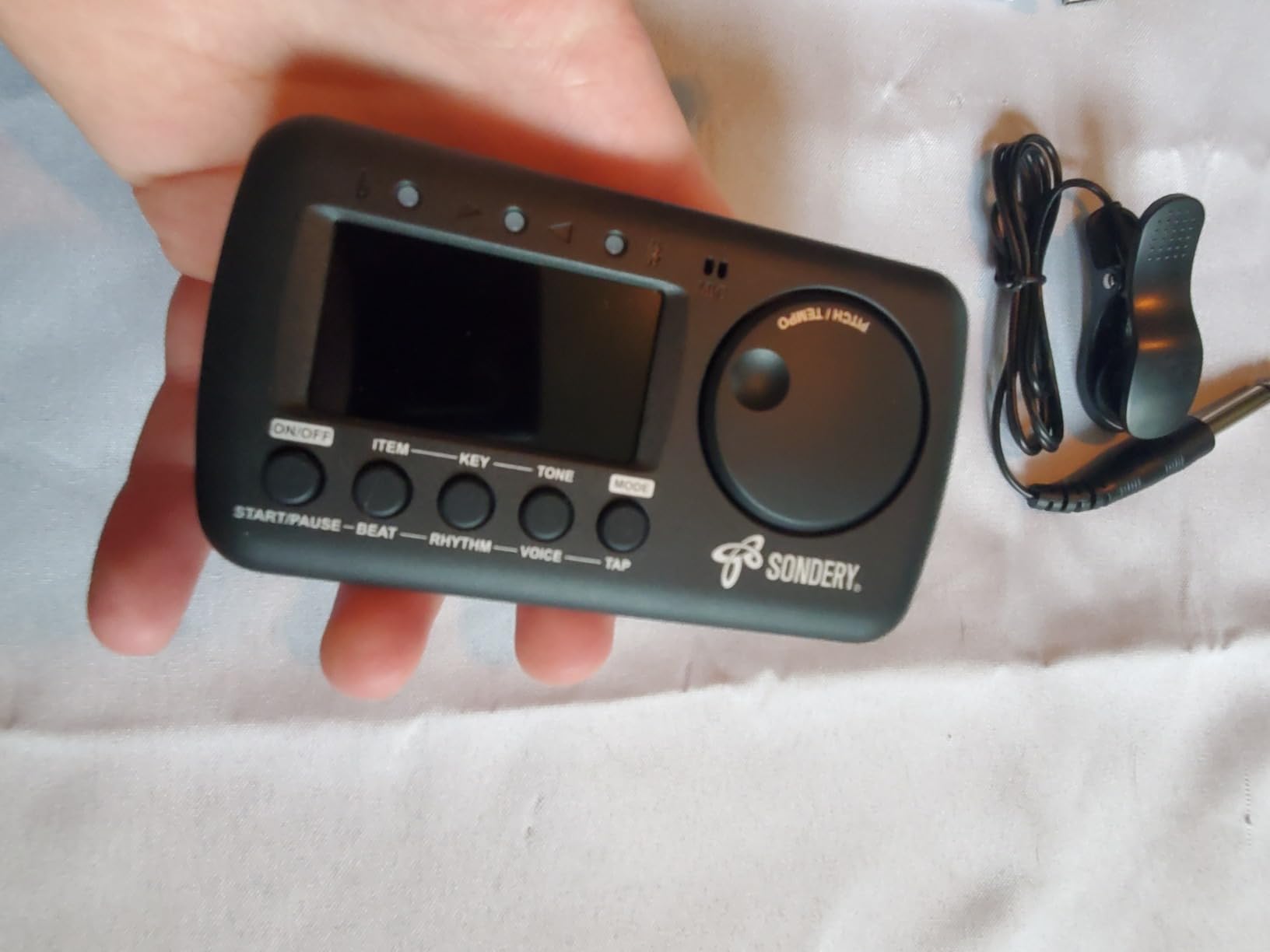 Sondery Digital Vocal Metronome Tuner Rechargeable for Guitar Bass Violin | 3 in 1 Metronome with Tap Tempo, Tone Generator, For Clarinet Trumpet Flute Vocal Tuners for All Wind Instruments customer photo 2