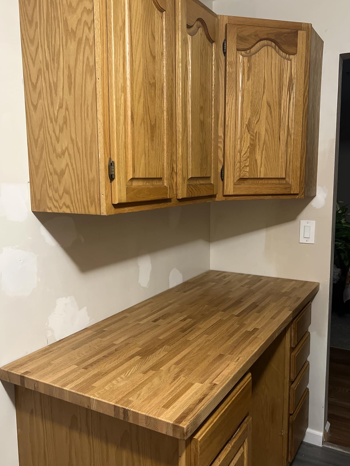 CONSDAN Butcher Block Counter Top, USA Grown Oak Solid Hardwood Countertop, Wood Slabs for Kitchen, Reversible, Both Side Polished, Prefinished with Food-safe Oil, 1.5