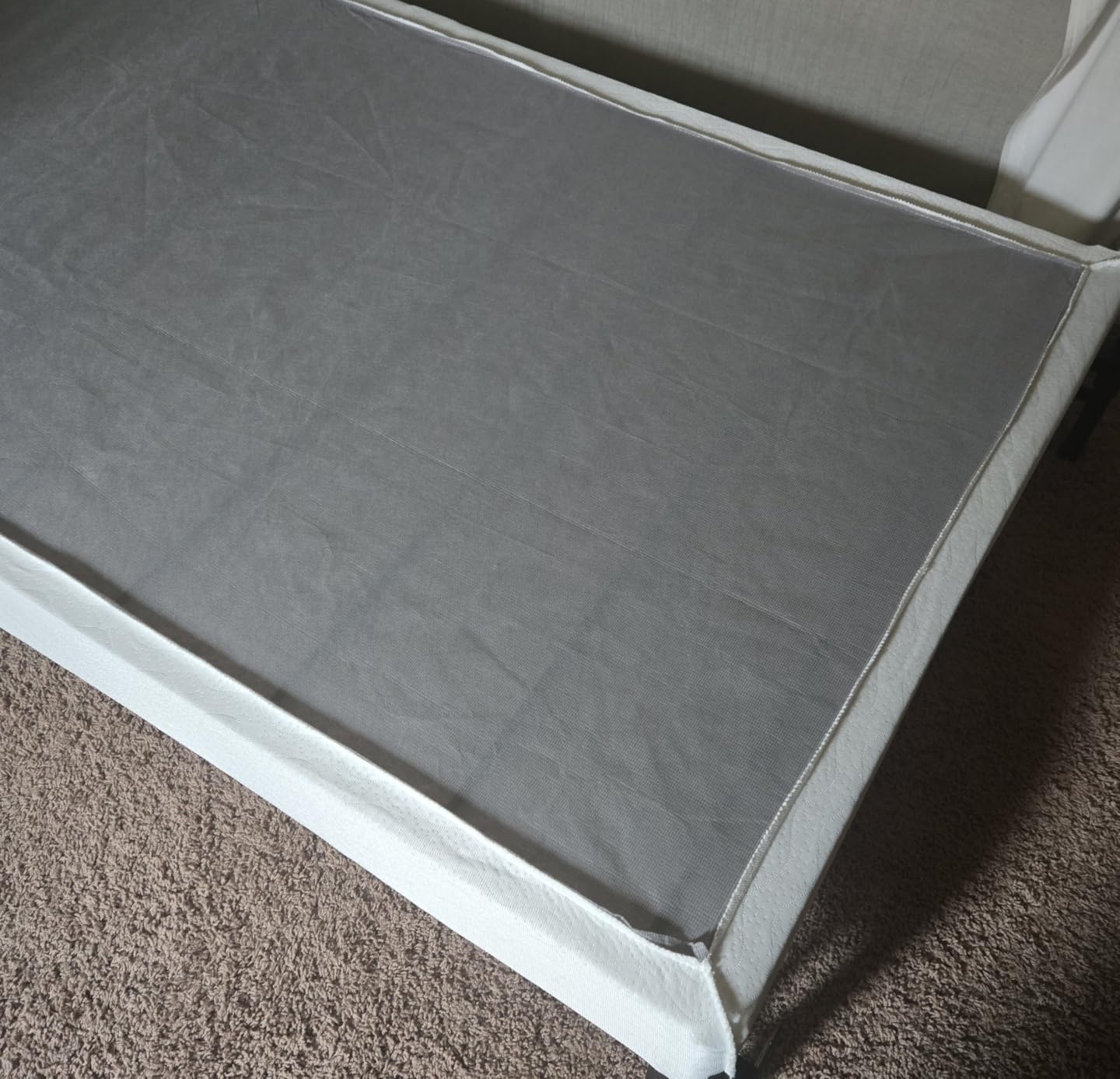 EMODA 5 Inch Box Spring Queen Size Bed Base, Heavy Duty Metal Queen Mattress Foundation with Fabric Cover, Easy Assembly, Black customer photo 2