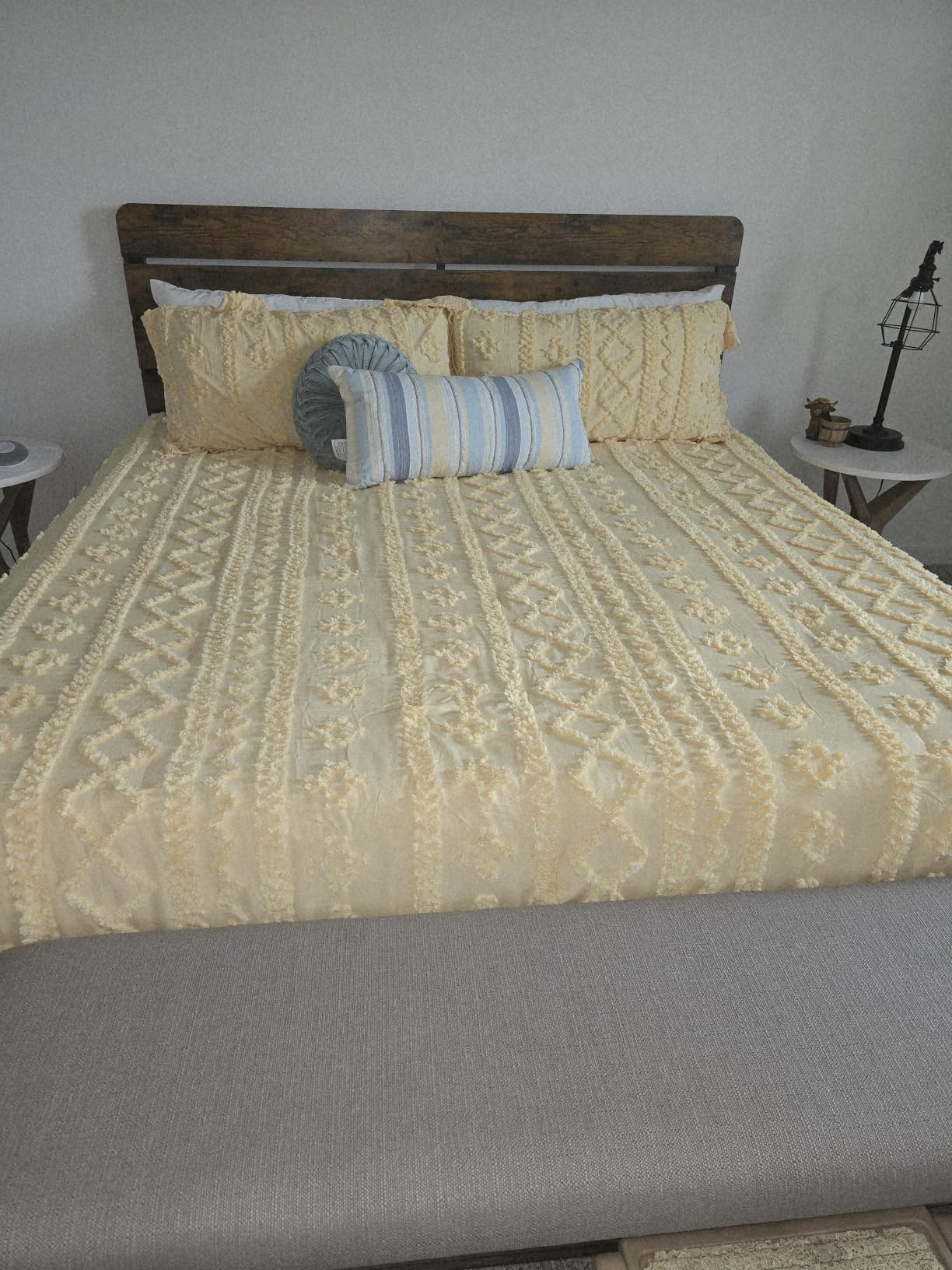 Bedsure Tufted Boho Comforter Set Queen Size - Beige Boho Bed Set, GentleSoft 3 Pieces Farmhouse-Style Embroidery Bedding, Gifts for Woman, Soft Jacquard Queen Comforter for All Seasons customer photo 2