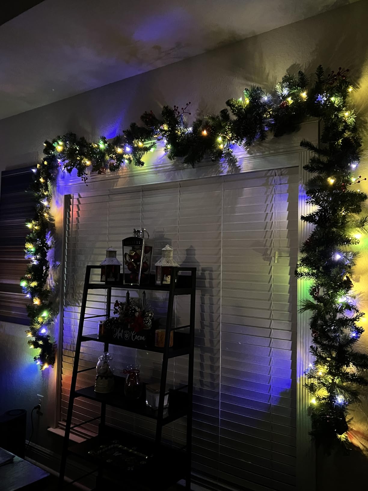 Christmas Garland with Lights 9FT, Lighted Christmas Garland Battery Powered 8 Lighting Modes, 50 LED Lights Garland, Red Berry, Christmas Pine Cone, for Stairs, Front Door, Christmas Decor customer photo 2