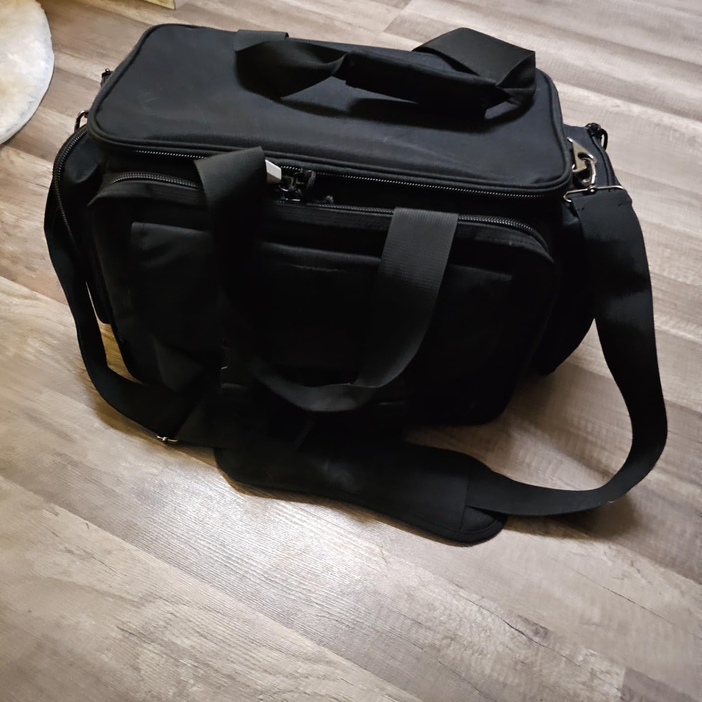 PROFOCUS Large Range Bag -Tactical 4+ Pistol Case Gun Bag with Lockable Zippers for Shooting Range Outdoor Hunting Revolver Carrying Case for Handguns and Ammo (BROWN) customer photo 1