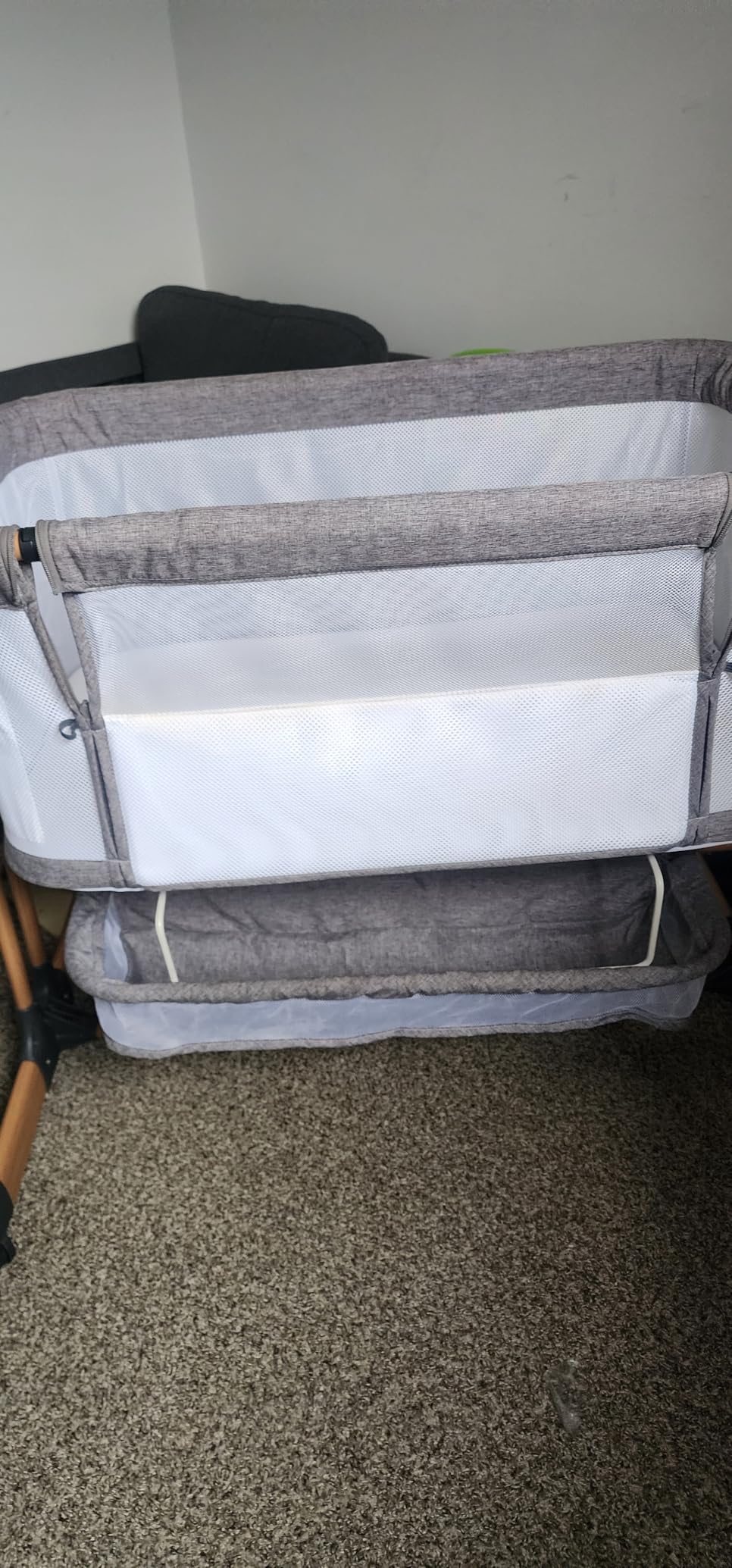 Ezebaby 3-in-1 Rocking Bassinet for Baby Adjustable Baby Bassinets Bedside Sleeper with Wheels Storage Basket and Mesh Sides for Newborn Infant customer photo 1