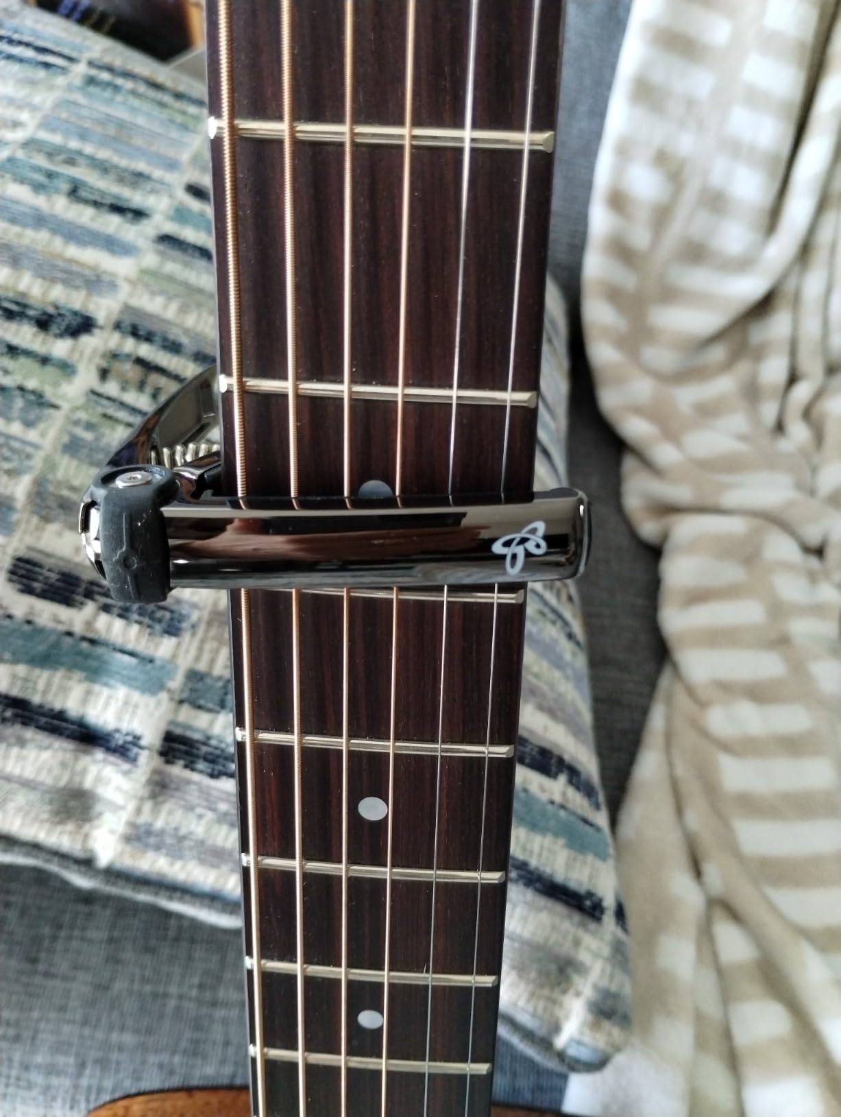 Sondery Multifunctional Capo for 6 Strings Acoustic and Electric Guitars | Zinc Alloy, No Buzz, Includes String Cutter Pin Puller Pick Holder customer photo 2