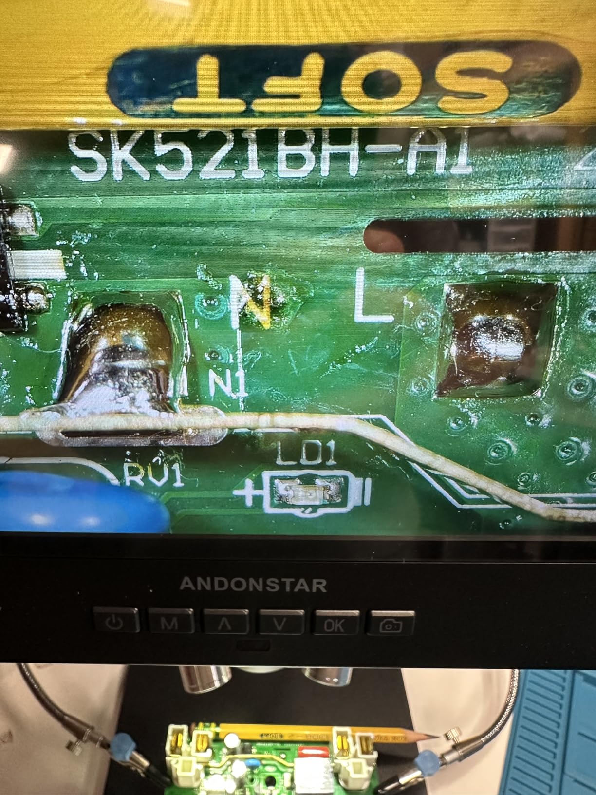 Andonstar AD246S-M Plus 7'' HDMI Soldering Digital Microscope for Electronics Repair, 2000x 3 Lens 2160P UHD Video Record, Soldering Microscope Station with Helping Hands, Coin Full View 32GB Card customer photo 1