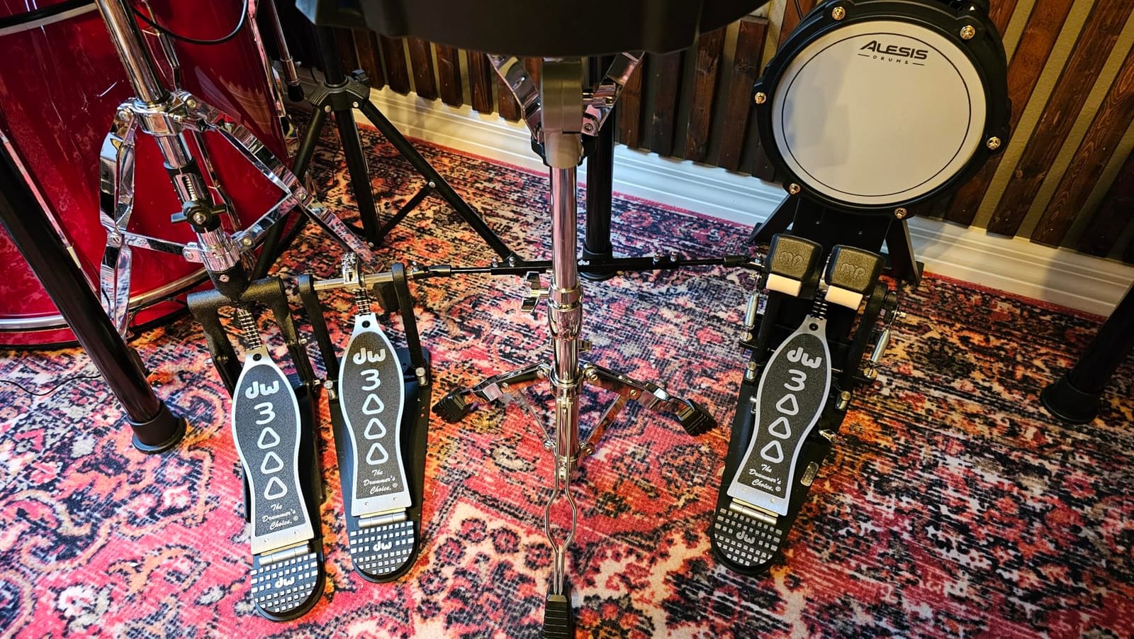 DW 3000 Series Double Bass Drum Pedal (DWCP3002A) customer photo 2