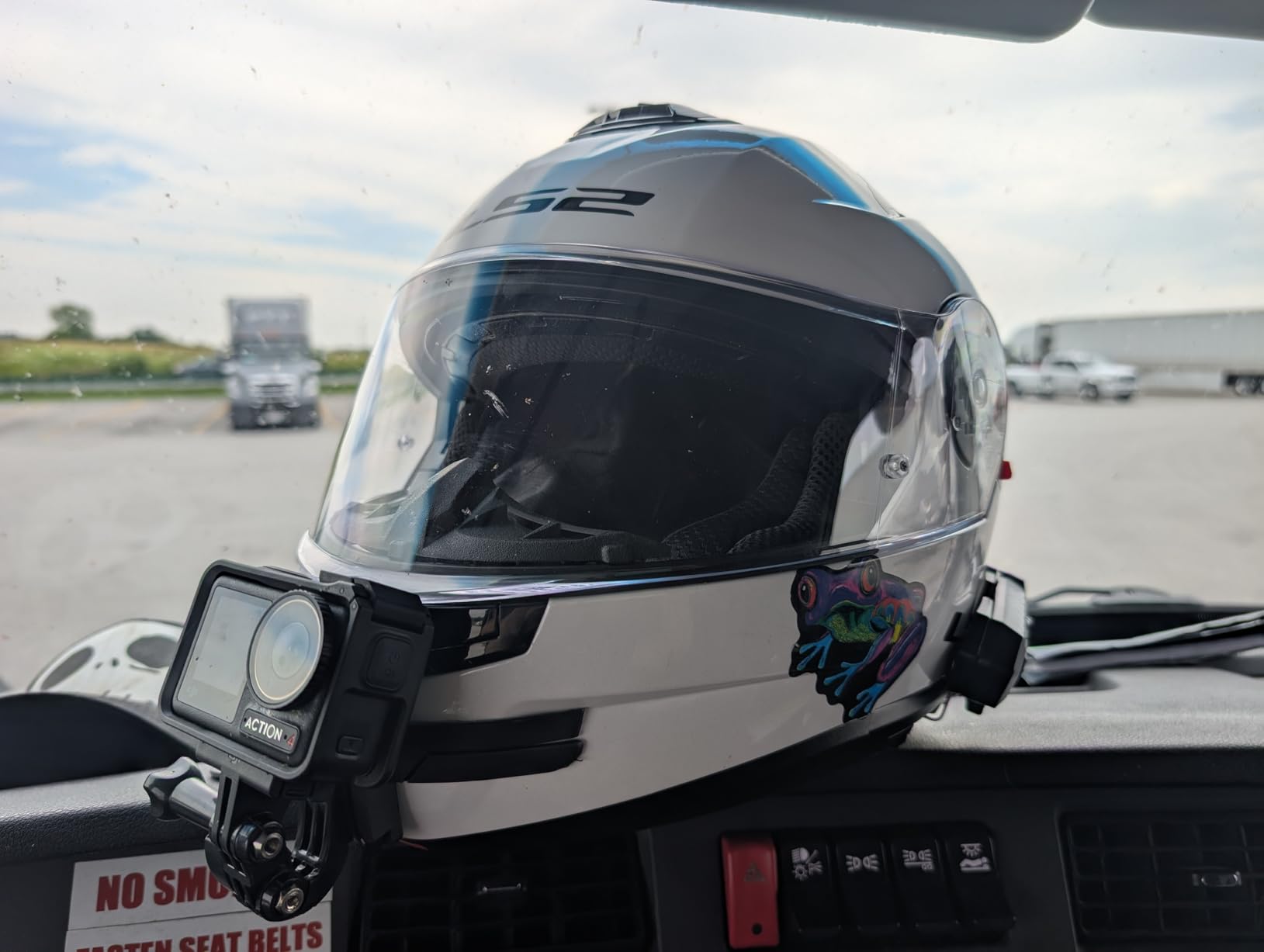 LS2 Helmets Strobe II Modular Motorcycle Helmet W/ SunShield customer photo 1