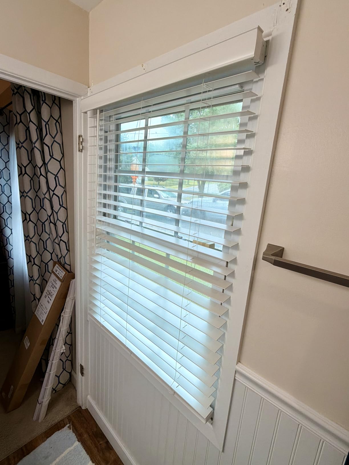 LOTUS & WINDOWARE Cordless Faux Wood Blinds, 36