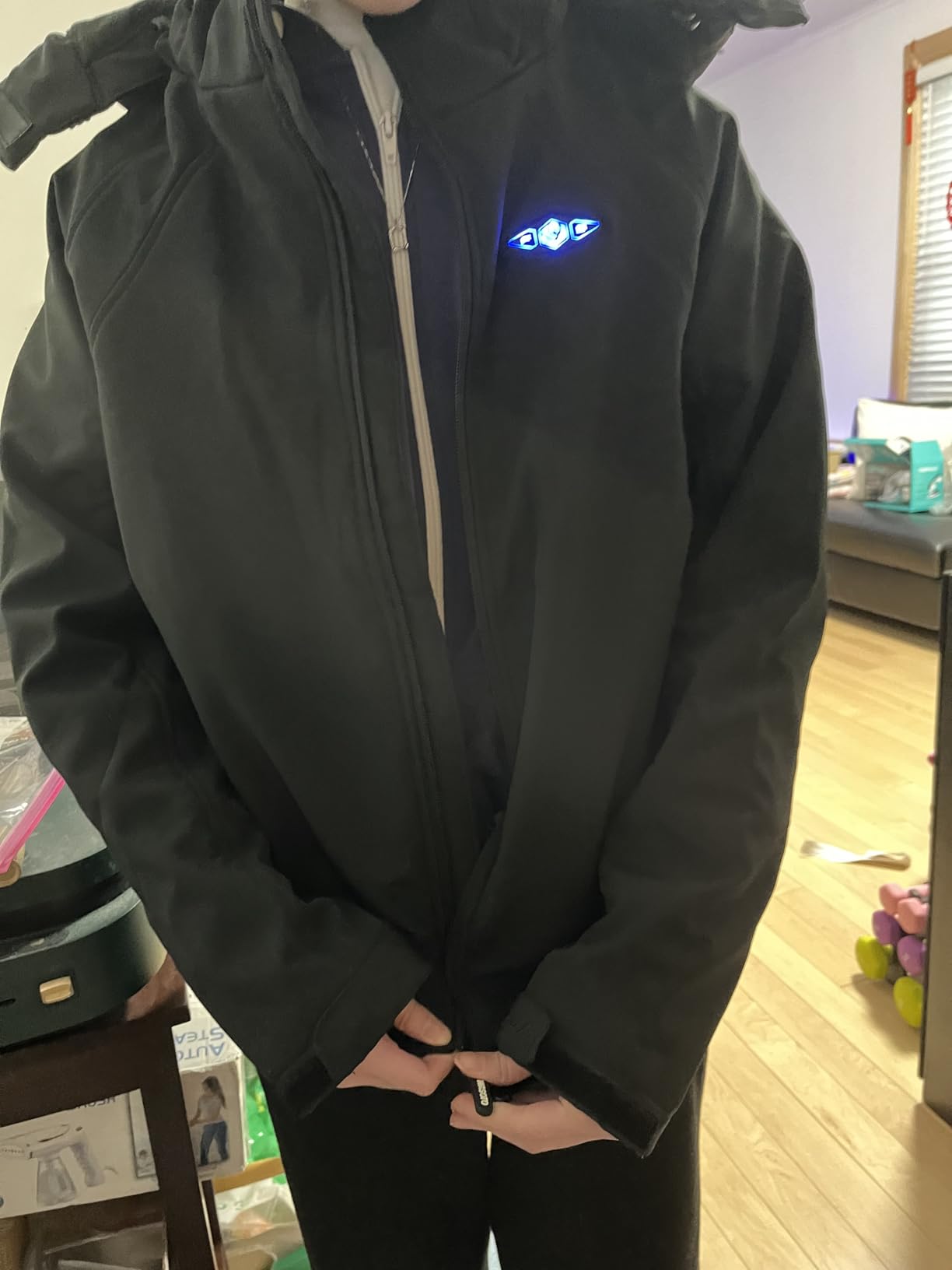 WASOTO Heated Jackets for Women 18400 mAh Battery Pack Water-Resistant Slim Fit with Detachable Hood customer photo 1