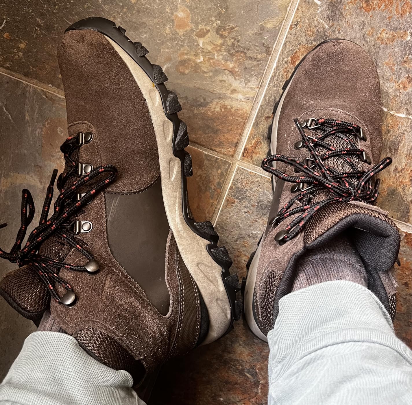 Columbia Newton Ridge Plus II Suede Waterproof customer photo 1