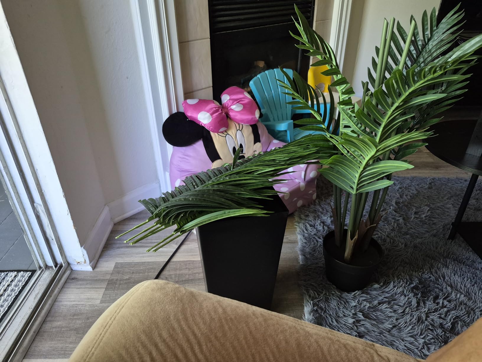 ASTIDY Artificial Plant 5FT Fake Palm Tree with White Tall Planter | Faux Tropical Areca Floor Plant in Pot, Artificial Silk Trees for Home Office Living Room Decor Indoor customer photo 2