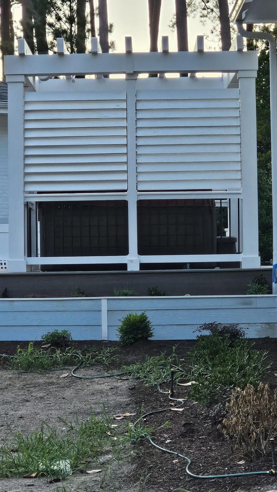 Weatherables Bolton Porch and Deck Railing Kit - Aluminum and Vinyl Railing Kit for Decks, Porches, Balcony Railing (36in x 48in) customer photo 2