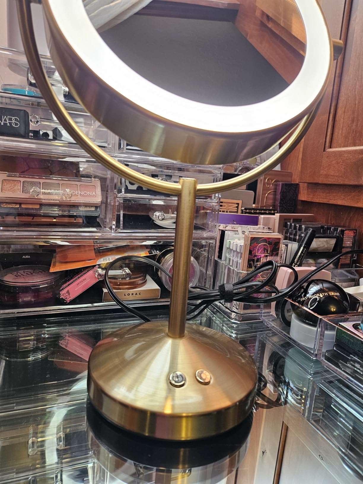 Conair Lighted Makeup Mirror, Double-Sided LED Vanity Mirror with 1X/10X Magnification, 3 Light Settings, 3 Modes, 360° Rotation, Matte Black Finish customer photo 1