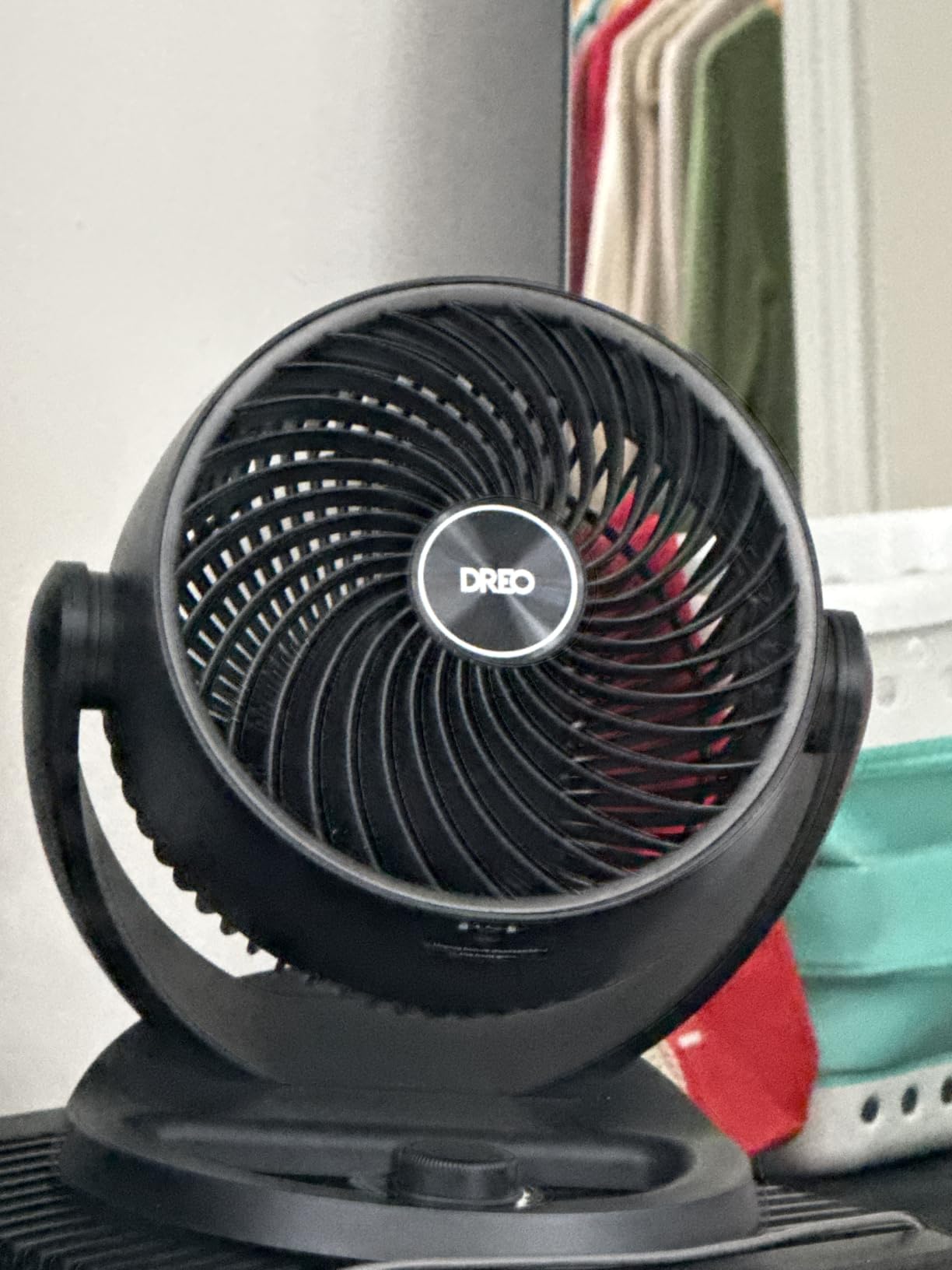 DREO Desk Fan, 12-Inch Air Circulator Fan for Bedroom, 70ft Powerful Airflow, 120° Tilt Adjustment, 25dB Ultra-Quiet, 3 Speeds Small Table Fan for Whole Room, Home, Office customer photo 2