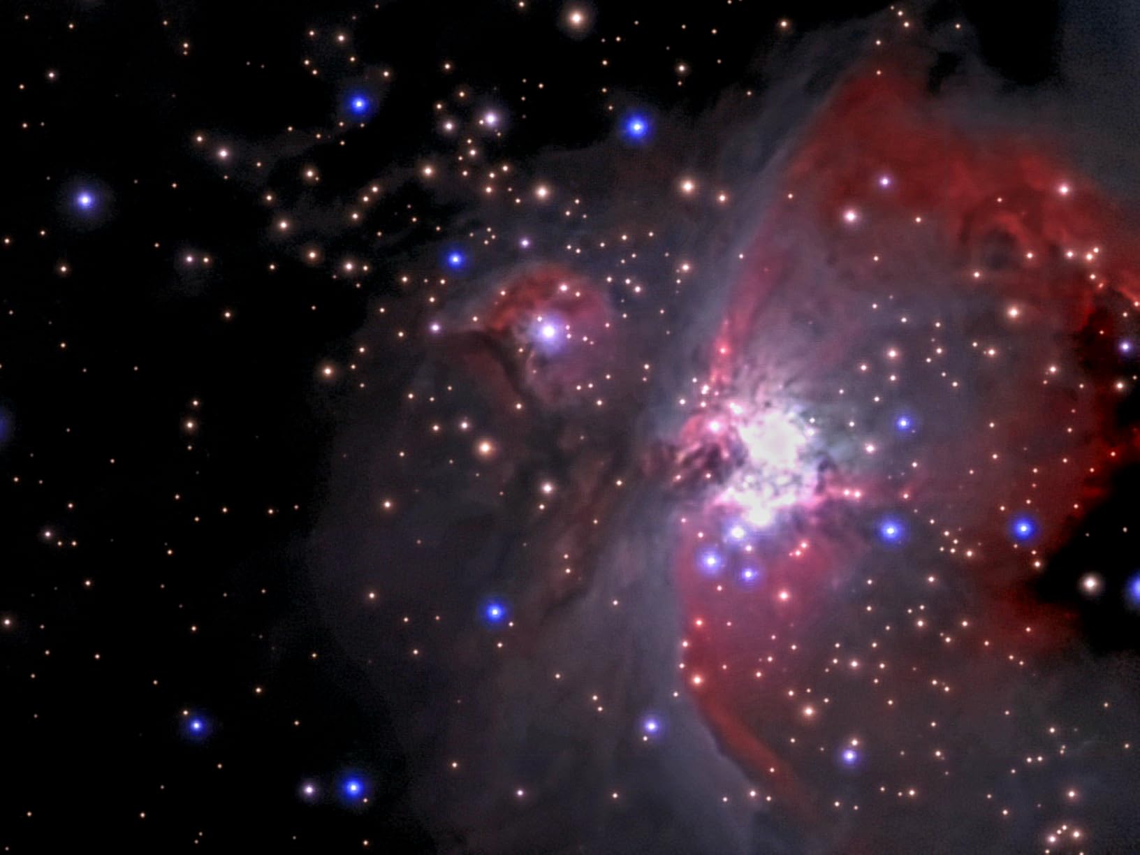 Odyssey - UNISTELLAR Smart Telescope (no Eyepiece), 85mm f/3.9 (320mm) Digital & Computerized, App-Controlled Motorized Alt-Az, Enhanced Vision, RAW/FITS Export, 64GB, Tripod, 5h Battery (Black) customer photo 1