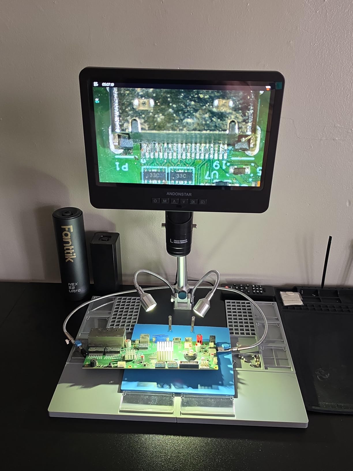 Andonstar AD249S-M Plus 10.1'' HDMI Soldering Digital Microscope for Electronics Repair, 2000x 3 Lens 2160P UHD Video Record, Soldering Microscope Station with Helping Hands, Slides, 32GB Card customer photo 2