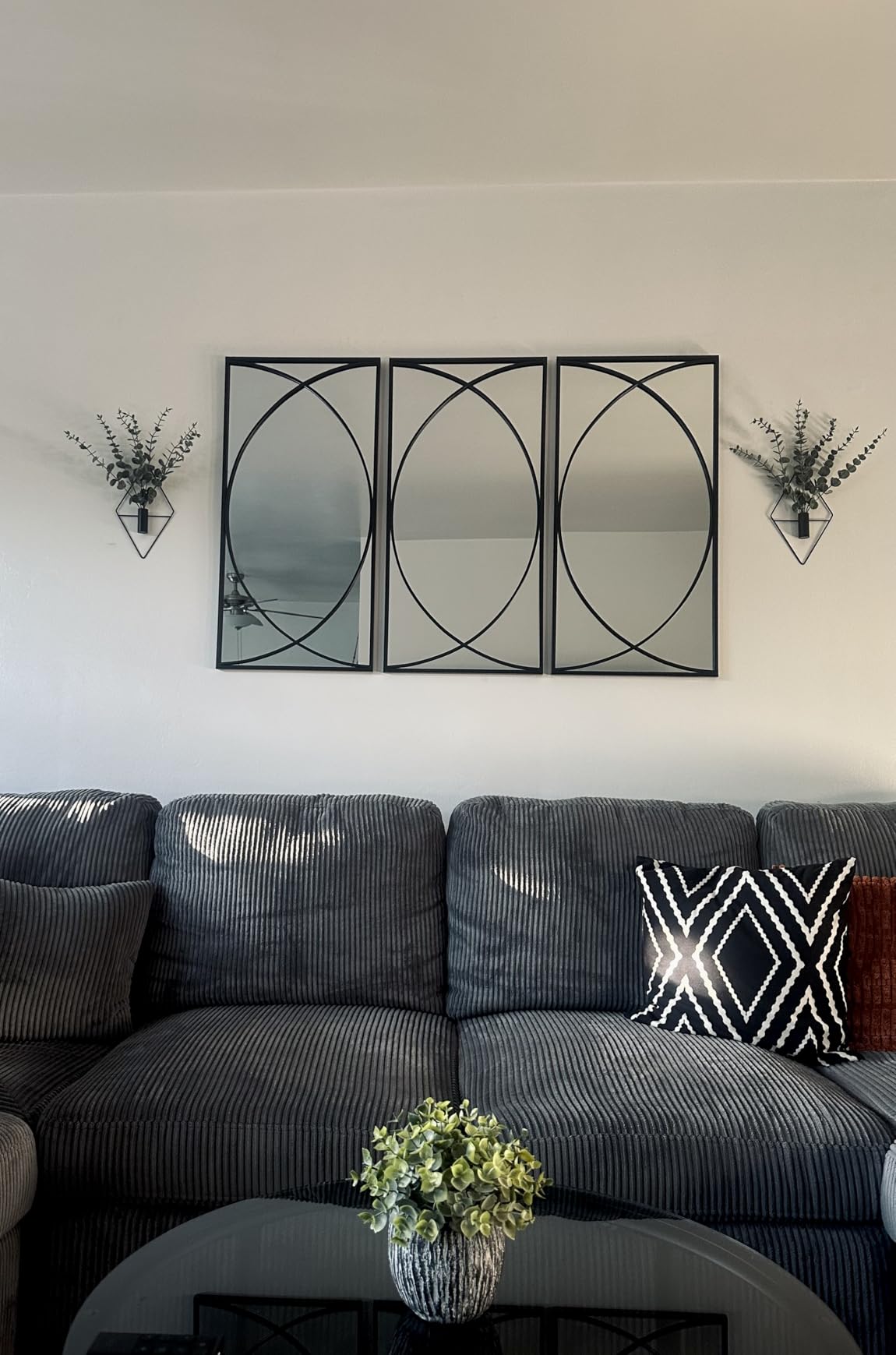 LuxenHome 3-Piece Black Metal Rectangular Wall Mirror Set | Black Accent Entryway Wall Mirror, Mounted Living Room Dining Room Decor customer photo 2