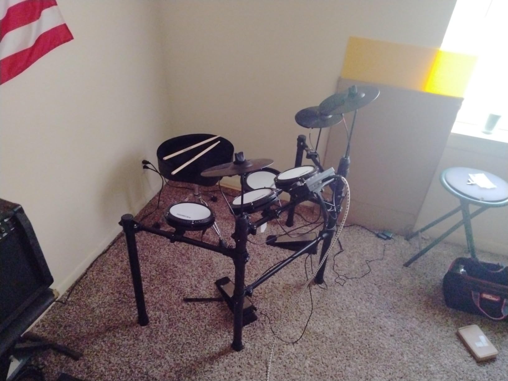 MOSEN Quiet Electric Drum Set Beginner, 195+ Sounds & 25 Drum Kits, MED-X3 | 4 Quiet Mesh Drum Pads, Cymbals, Sticks, Headphones, Kick Pedal & Usb Midi, Ideal For Home Practice customer photo 2