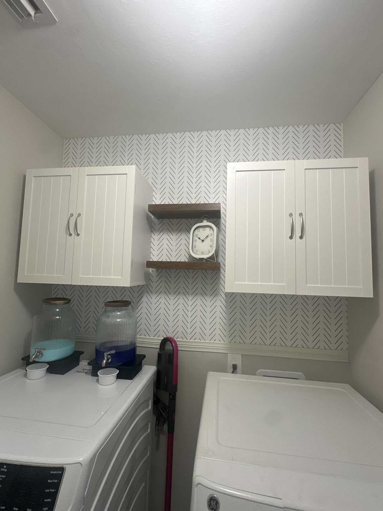 Yaheetech Wall Mounted Bathroom Storage Cabinet with Doors, Laundry, White | 3-Height Adjustable Inner Shelf, Beadboard Panels in Engineered Wood, Frees Up Floor Space over the Toilet or in Kitchens customer photo 1