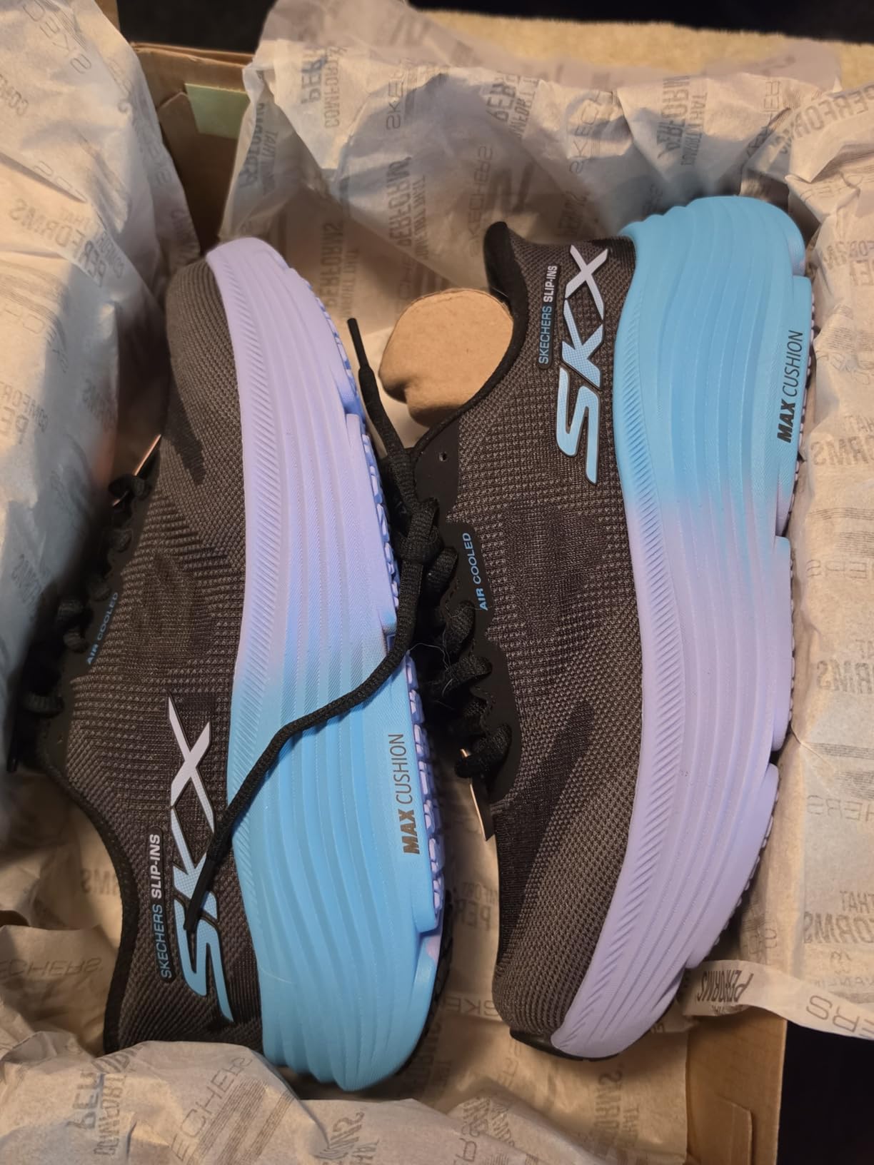 Skechers Women's Max Cushioning Endeavour Hallandale | Hands Free Slip-Ins, Max Cushioning, Air-Cooled Goga Mat Insole, Ultra Light Midsole, Machine Washable customer photo 2