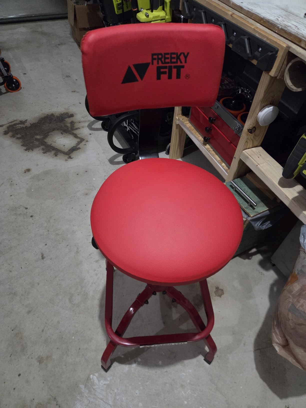 Shop Stool with Backrest, Mechanic Garage Stool for Workshop, Adjustable Shop Stools Chair, Padded Workbench Stools for Men Women, 300 LBS Capacity, 360° Swivel PVC Seat, Heavy Duty, Black customer photo 2