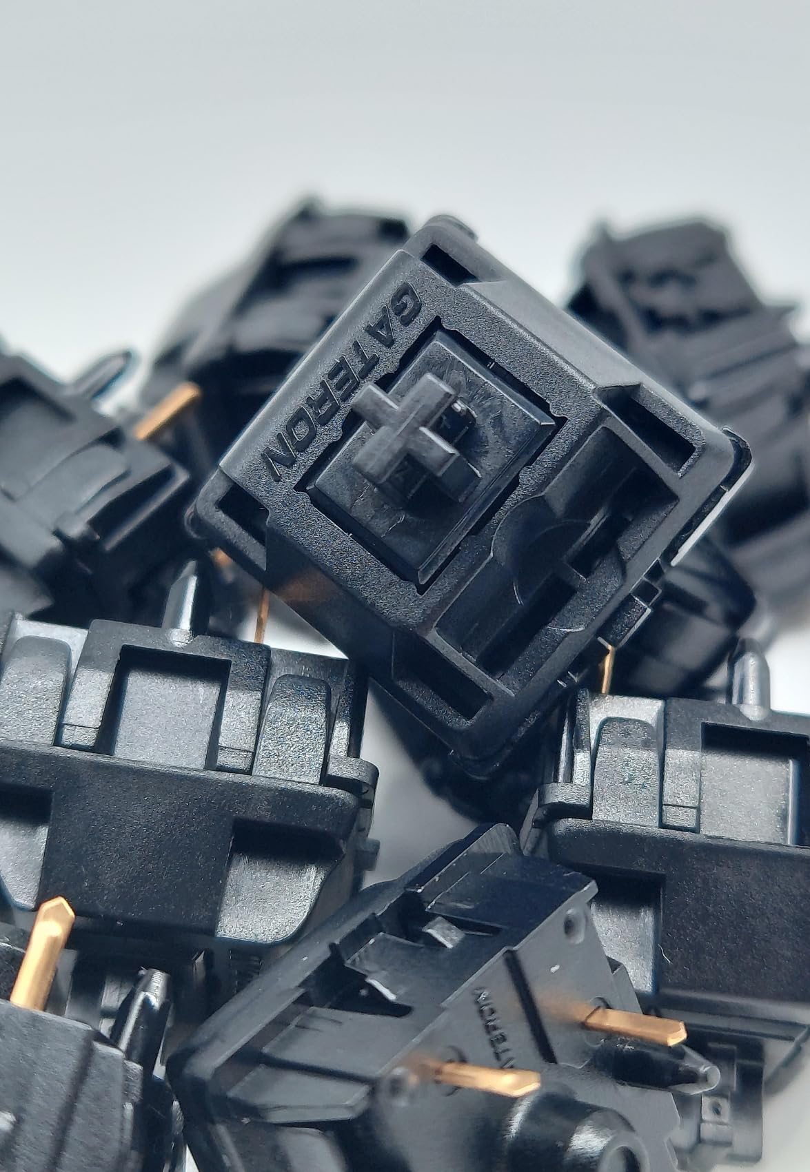 Gateron Oil King V2 Pre Lubed 5pin Linear Switches for Mechanical Keyboard (90PCS, Oil King) customer photo 1