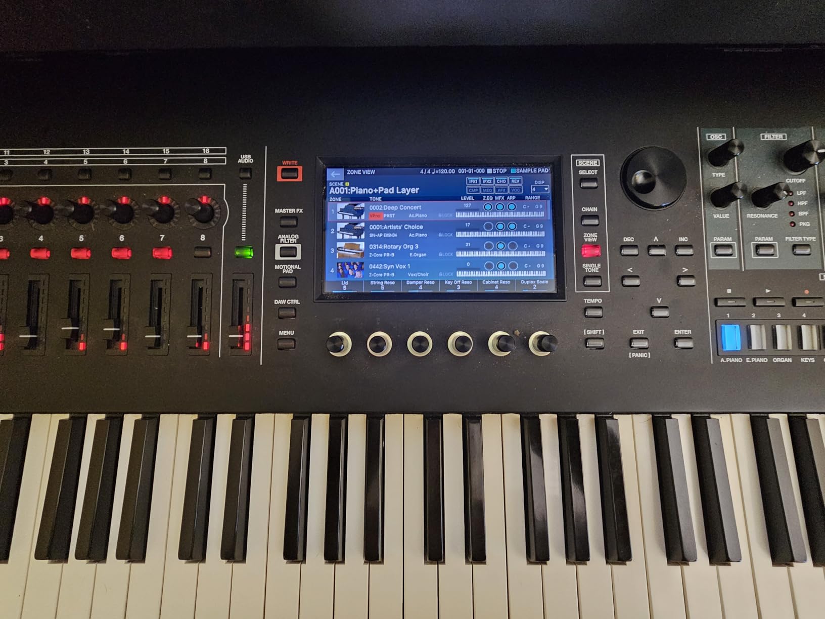 Roland FANTOM-08 88-Note Weighted-Action Synthesizer Keyboard | Thousands of Electronic & Acoustic Sounds | ZEN-Core & SuperNATURAL Technologies | Deep Onboard Sampling | DAW Integration customer photo 1
