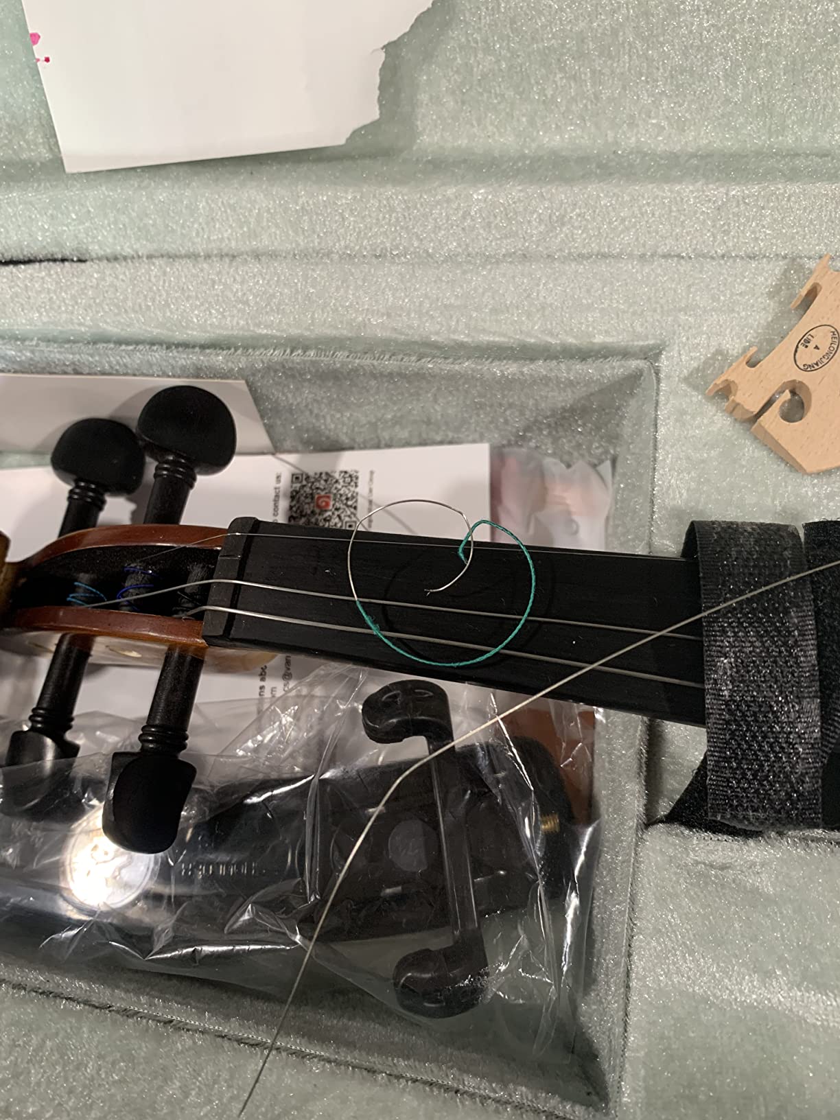 Vangoa Violin 1/2 Size for Beginners Full Set, Spruce Childrens Fiddle Half Size Bundle Medium Acoustic Violins Starter Kit Package w/Side Solidwood, Hard Case for School Students Ages 6-9 customer photo 1