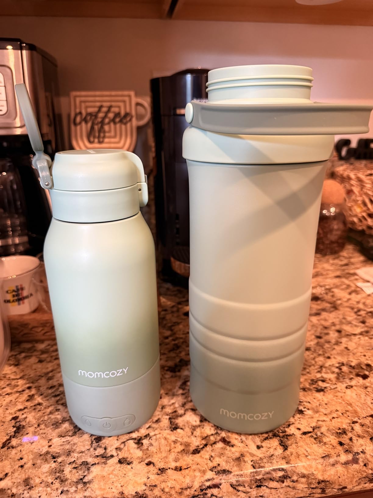 Momcozy 22oz Portable Breastmilk Cooler for 24H Outdoor, Newborn Essentials | 24 Hours & 360° Surrounded Cooling, 2 Extra Baby Bottles for Better Storage, Life Saver for Working Mom, Hassle-Free Cleaning customer photo 2
