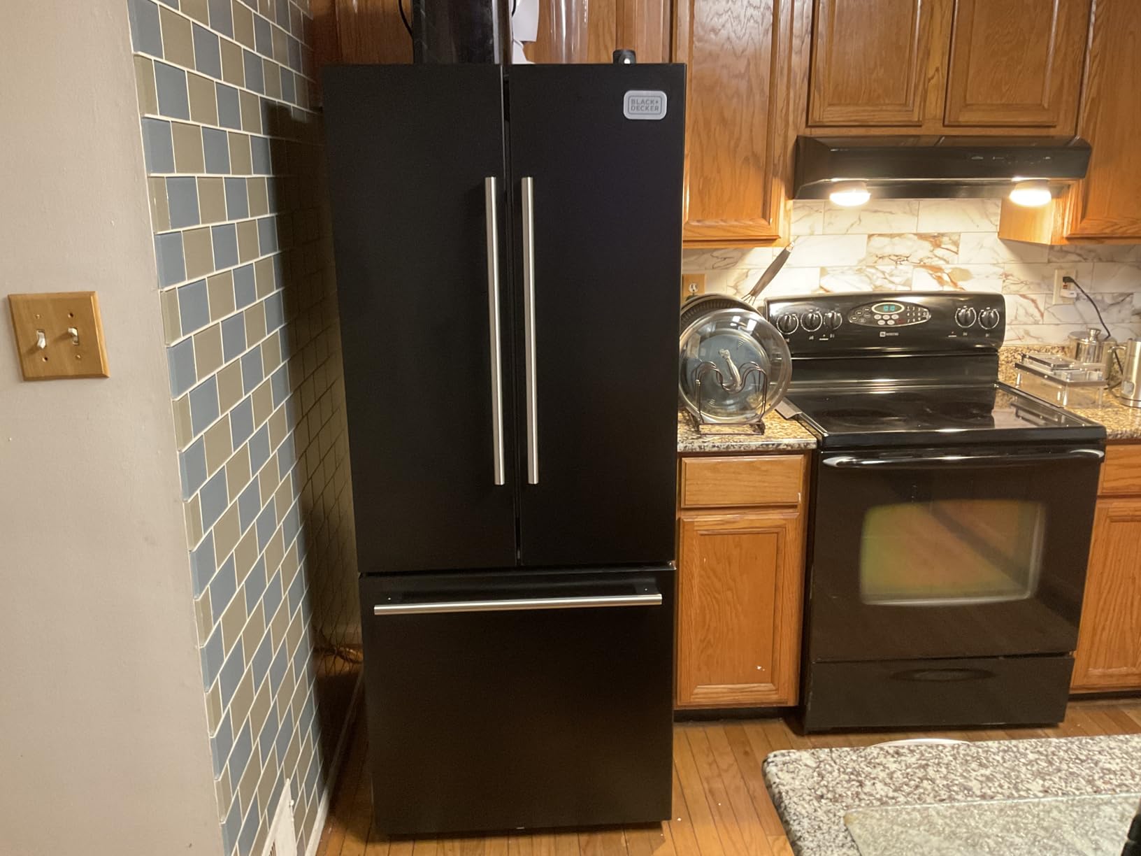 BLACK+DECKER 17 Cu. Ft. Convertible Freezer Refrigerator, BUC1700XS | Upright Fridge with Glass Shelves, Garage Ready Freezer, ENERGY STAR rated, Frost Free customer photo 1