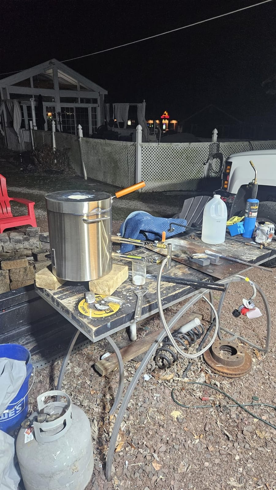 VEVOR 12KG Propane Melting Furnace Kit Large Capacity Foundry Home, Blacksmithing Forge with Crucible & Tongs Kiln, Stainless Steel Smelter, for Metal Scrap Recycle, Gold Copper Silver Casting customer photo 1
