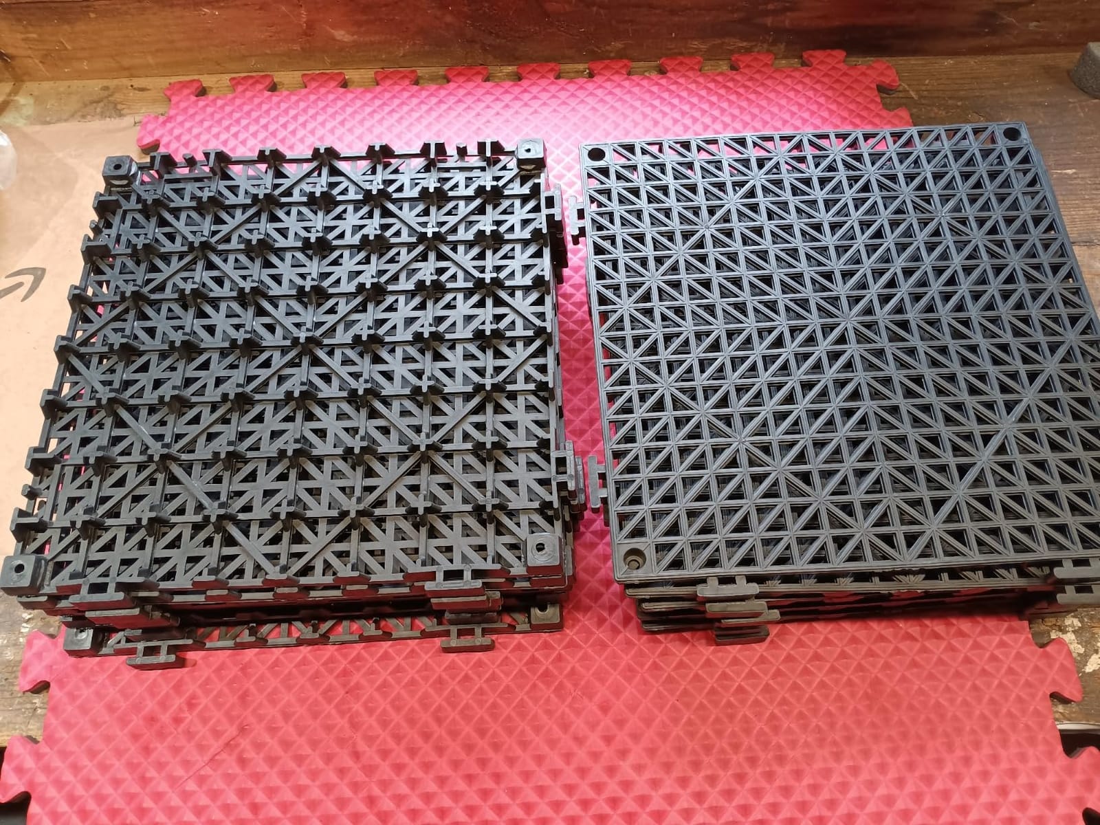 12Pcs Drainage Interlocking Floor Tiles 11.8