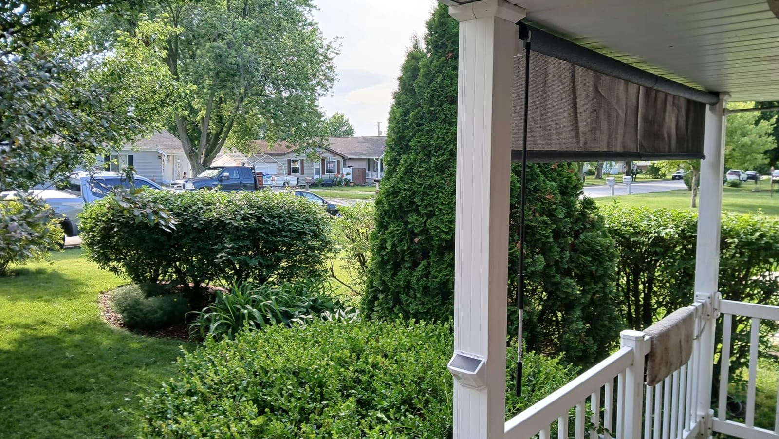 Artpuch Outdoor Roller Shade 8' W x 8' H, Gray Exterior Cordless Patio Shades Roll Up Blinds with Spliced Pole Design customer photo 1