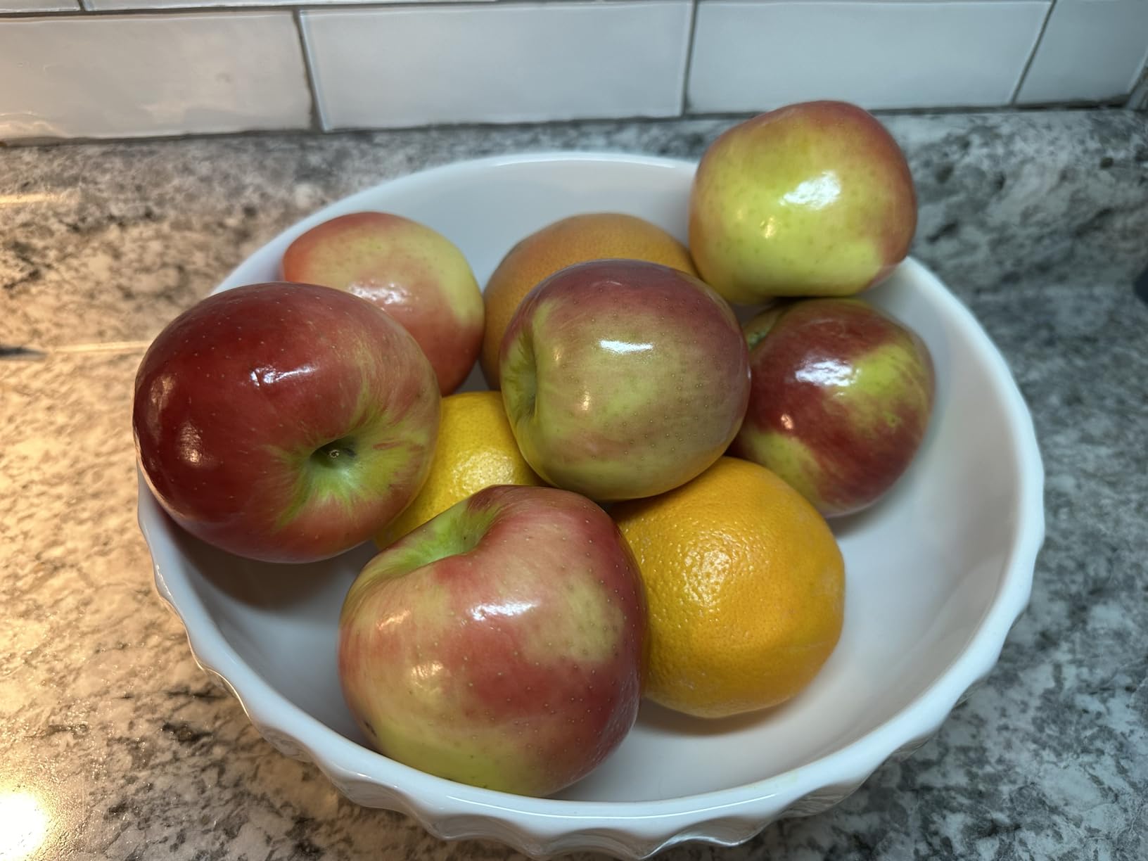 Large Ceramic Fruit Bowl for Kitchen Counter, 10-Inch White Fruit and Vegetable Bowl, Decorative Serving Bowl for Home customer photo 1