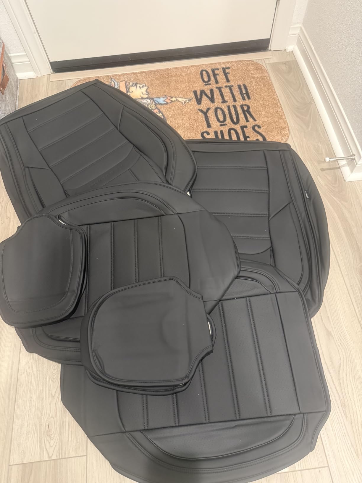 MINGBRON Car Seat Cover Full Set, Leather Car Seat Cover, Waterproof Seat Covers, Car Seat Cushion, Nappa Leather Seat Covers Car Seat Protector Universal Fit Most Cars Black customer photo 1