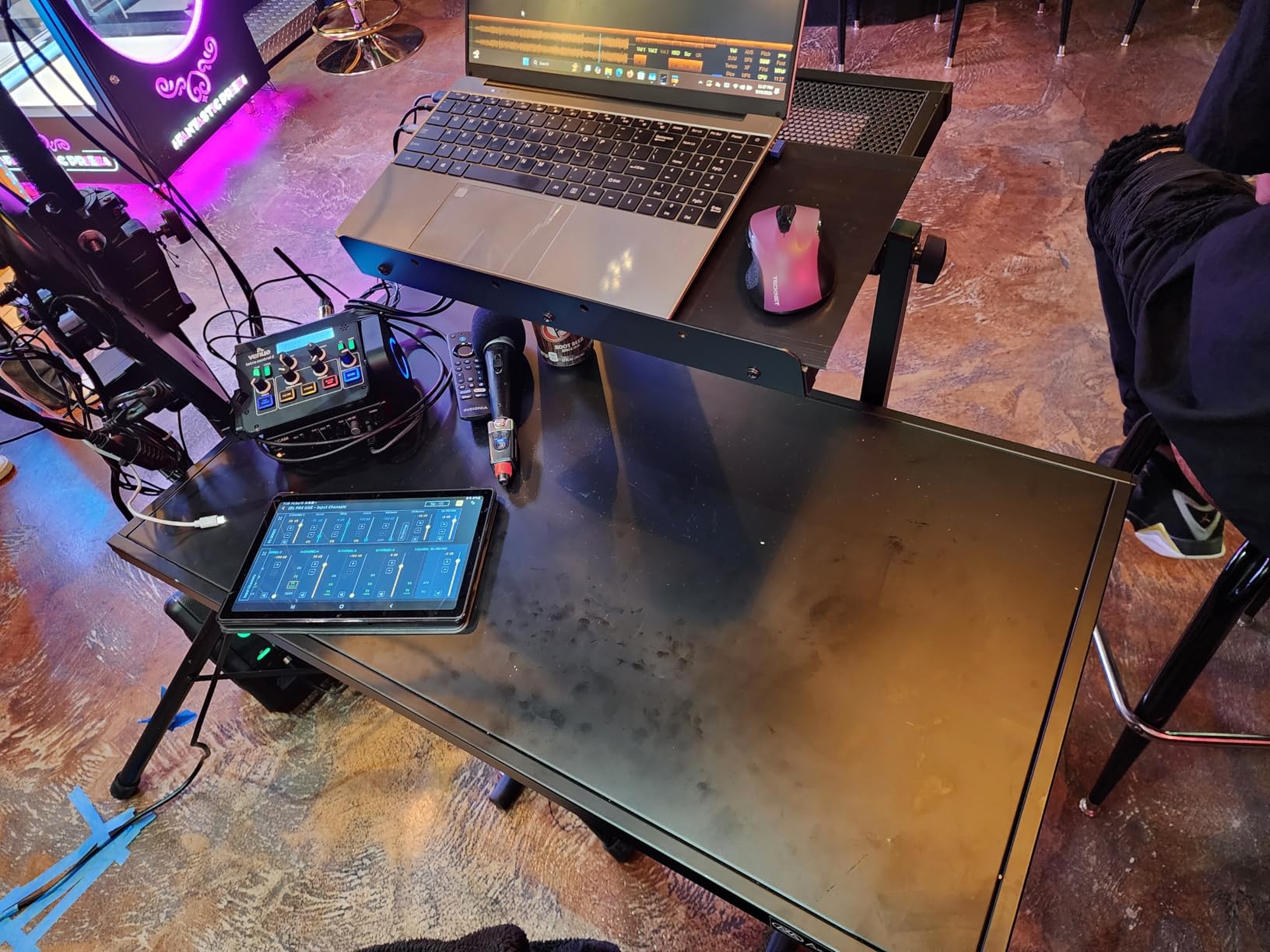 AxcessAbles Portable Two-Tier DJ Table Stand| Two Tier Piano Keyboard Stand for Sheet Music and Tablet | DJ Laptop and Controller Stand | Music Production Workstation | Booth Stand customer photo 2
