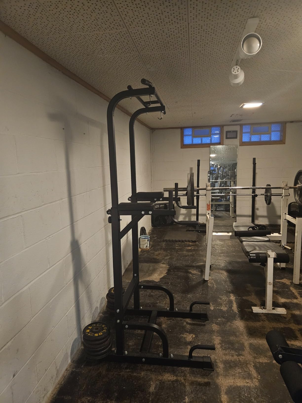 BangTong&Li Power Tower, Pull Up Bar Dip Station/Stand for Home Gym Strength Training Workout Equipment customer photo 1