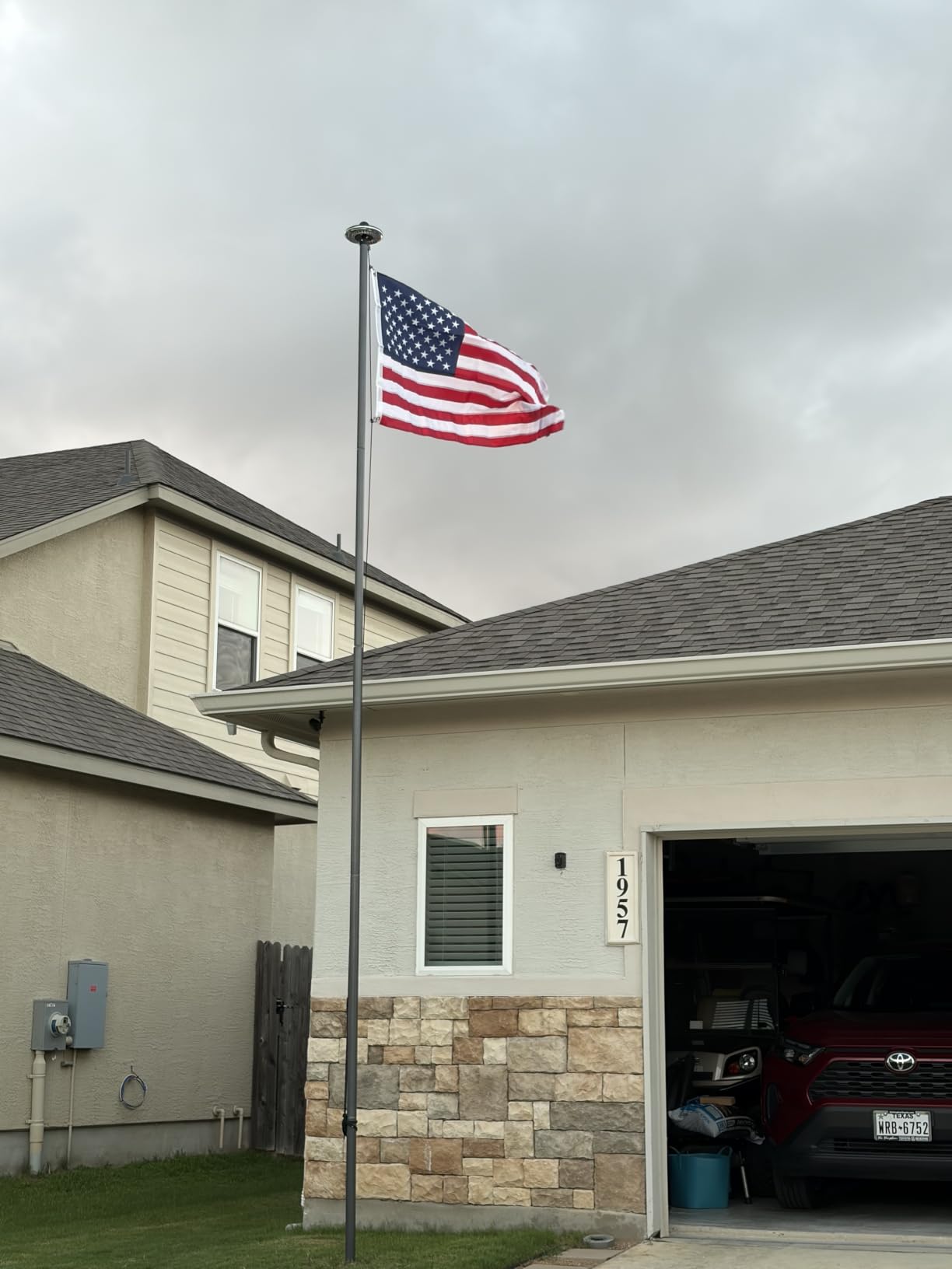 20FT Heavy Duty Flag Pole for Outside House, Real 12 Gauge Aluminum | 100MPH Wind Tested All Weather, Residential & Commercial, Includes USA Flag & All Hardware to Fly Two Flags, Easy Install customer photo 2