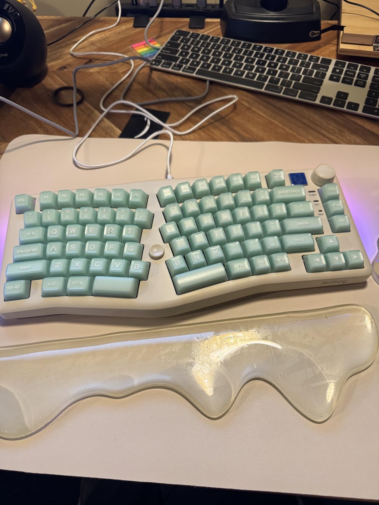LEOBOG A75 Alice Ergonomic Wireless Mechanical Keyboard with Joystick Knob customer photo 1
