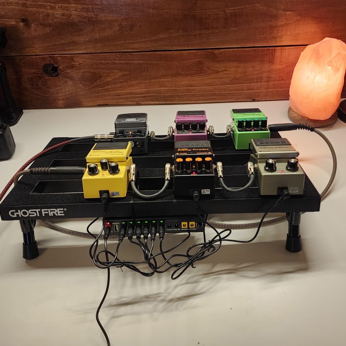 Ghost Fire Medium Portable Powered Guitar Pedal Board Aluminum Alloy 1.76lb Super light Foldable Effect Pedalboard 19.8''x11.5'' with Carry Bag, SPL-04 and Power Supply GS10-SE customer photo 2