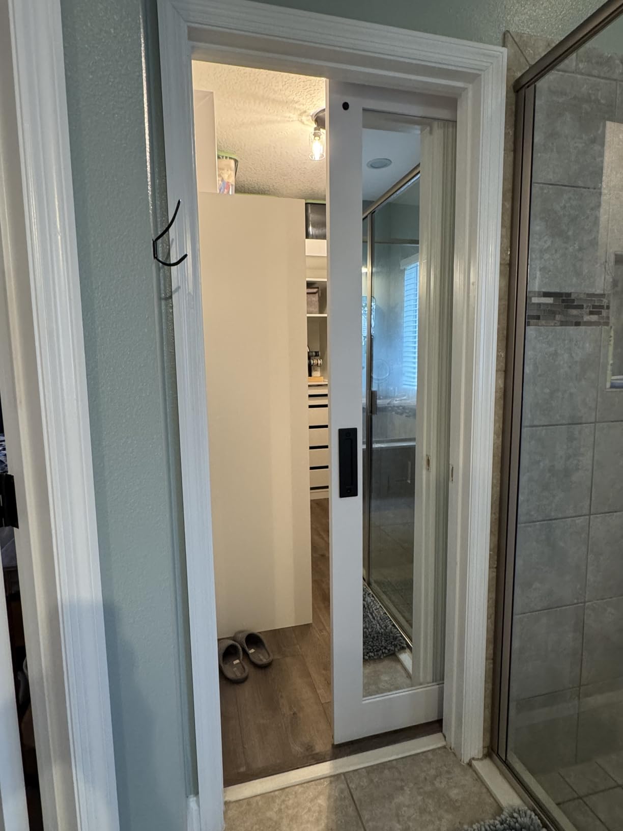 BARNSMITH 36in x 84in Mirror Barn Door with 6.6FT Sliding Door Hardware Kit Included, 1 Lites Full Length Mirror Door, Solid Wood Water-Proof PVC Surface, No Assembly Required, White customer photo 2