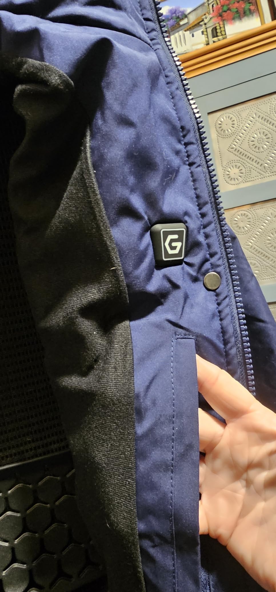 Graphene Women Heated Jacket 12V 18400mAh Fast Charge 3-in-1 with Large Capacity customer photo 1