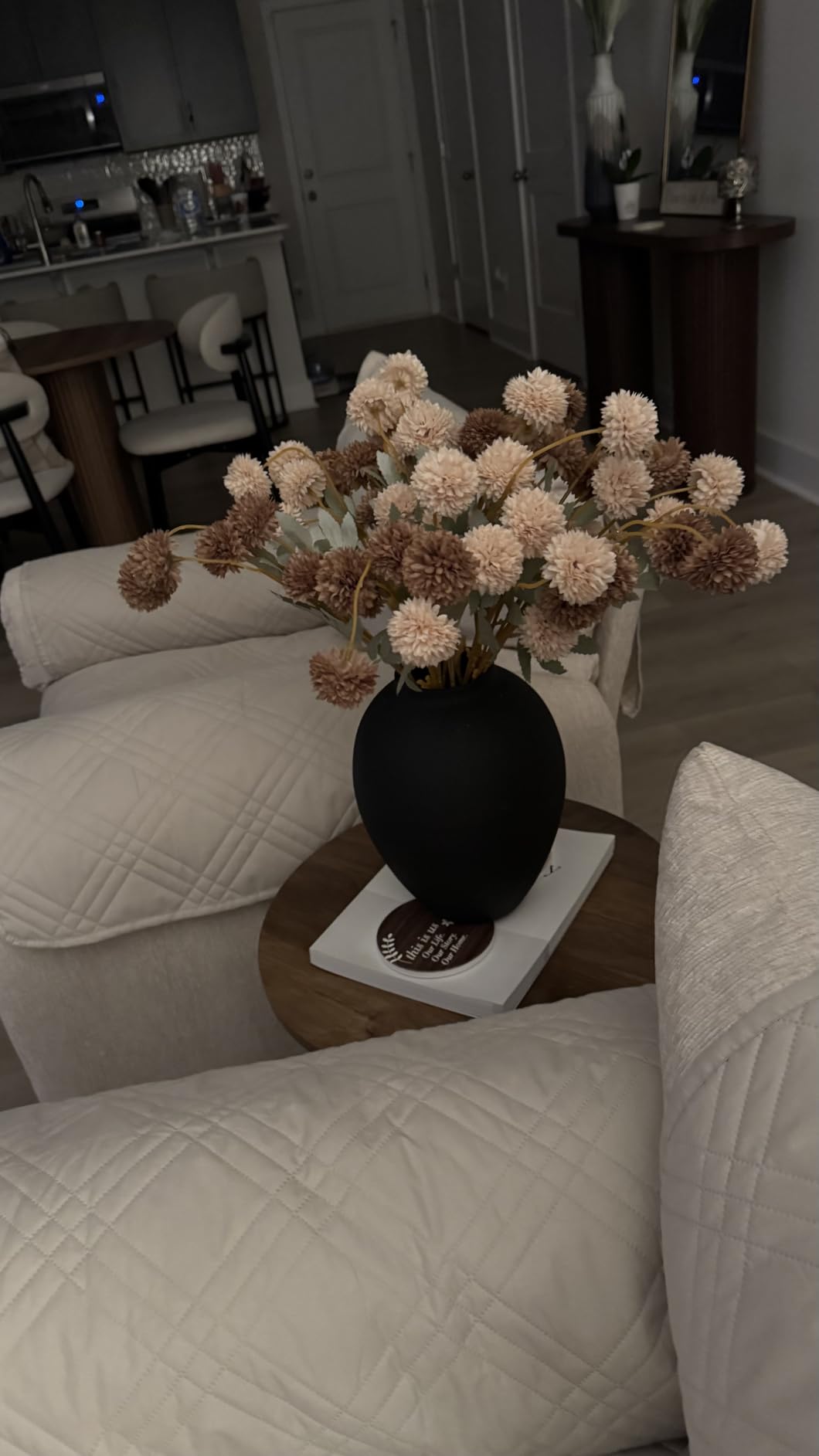 Luxury Floral Arrangement with Vase - Pampas Grass & Artificial Flowers | High End Centerpiece Decor For Coffee Dining Table Kitchen Island, Farmhouse Boho Home Decor with Dried Flowers customer photo 1