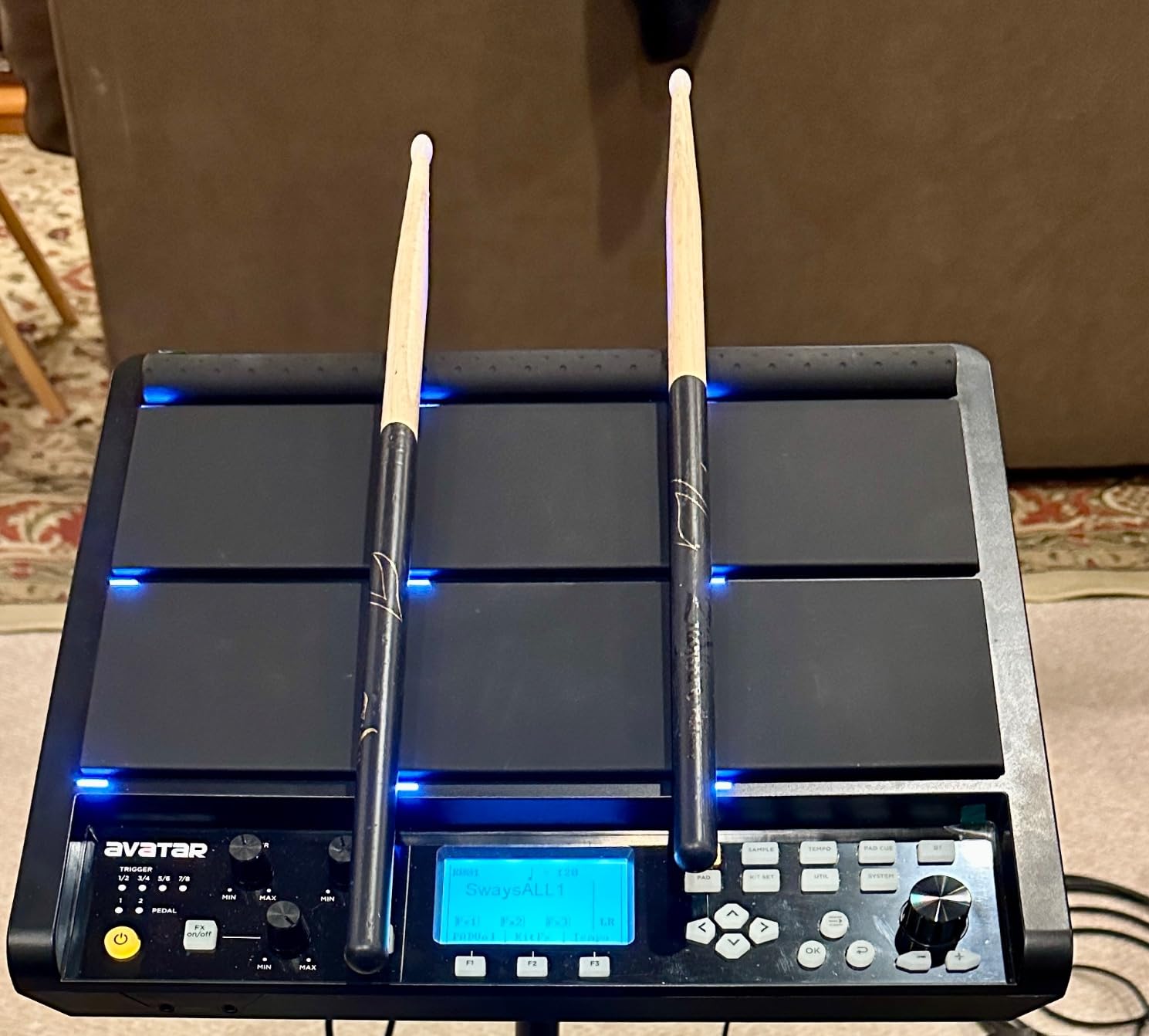 PD708 Sample Pad Electronic Sampling Drum Pad for Drummers Live Performance, 1000 Built-in Sounds, 32GB Storage, Onboard FX, Customizable LEDs customer photo 1