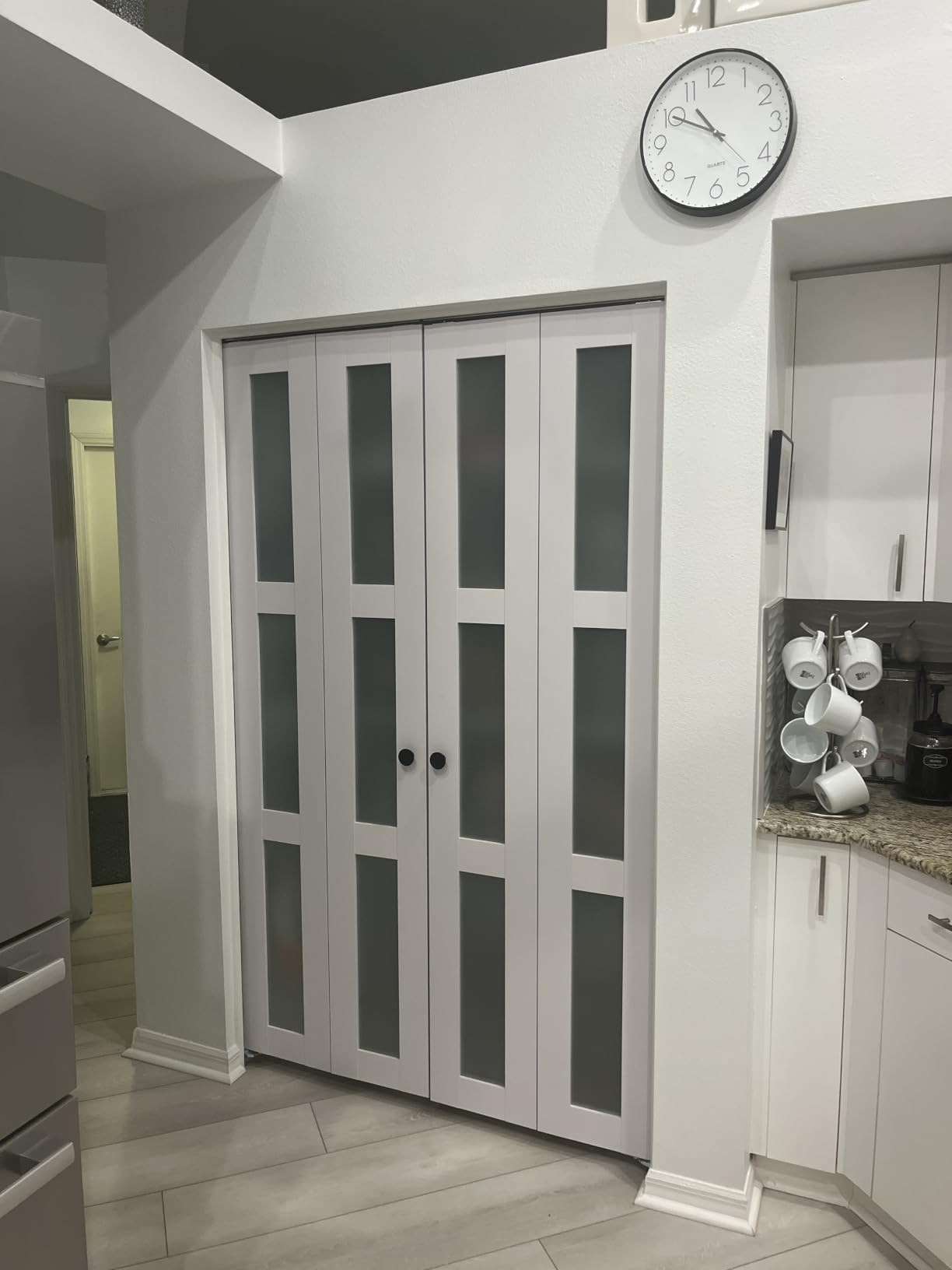 SMARTSTANDARD Bifold Door for 60