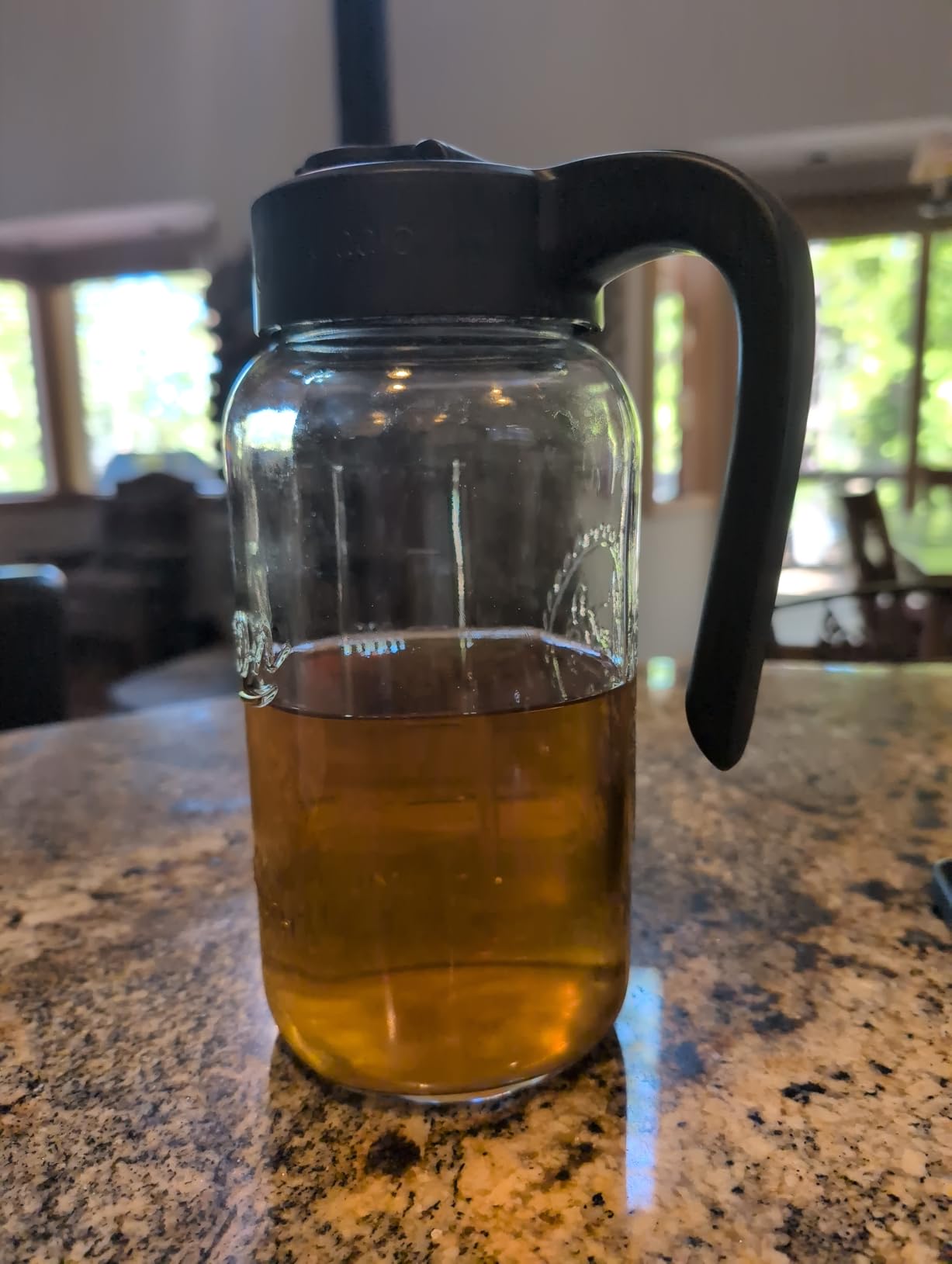 Mason Jar Pitcher, 64 oz (2 quart), Glass Pitcher with Lid | Airtight, Leak proof, Ergonomic Handle, Pour Spout Lid, Fridge Safe, for Sun Tea, Iced Tea, Cold Brew, Lemonade, Outside customer photo 2