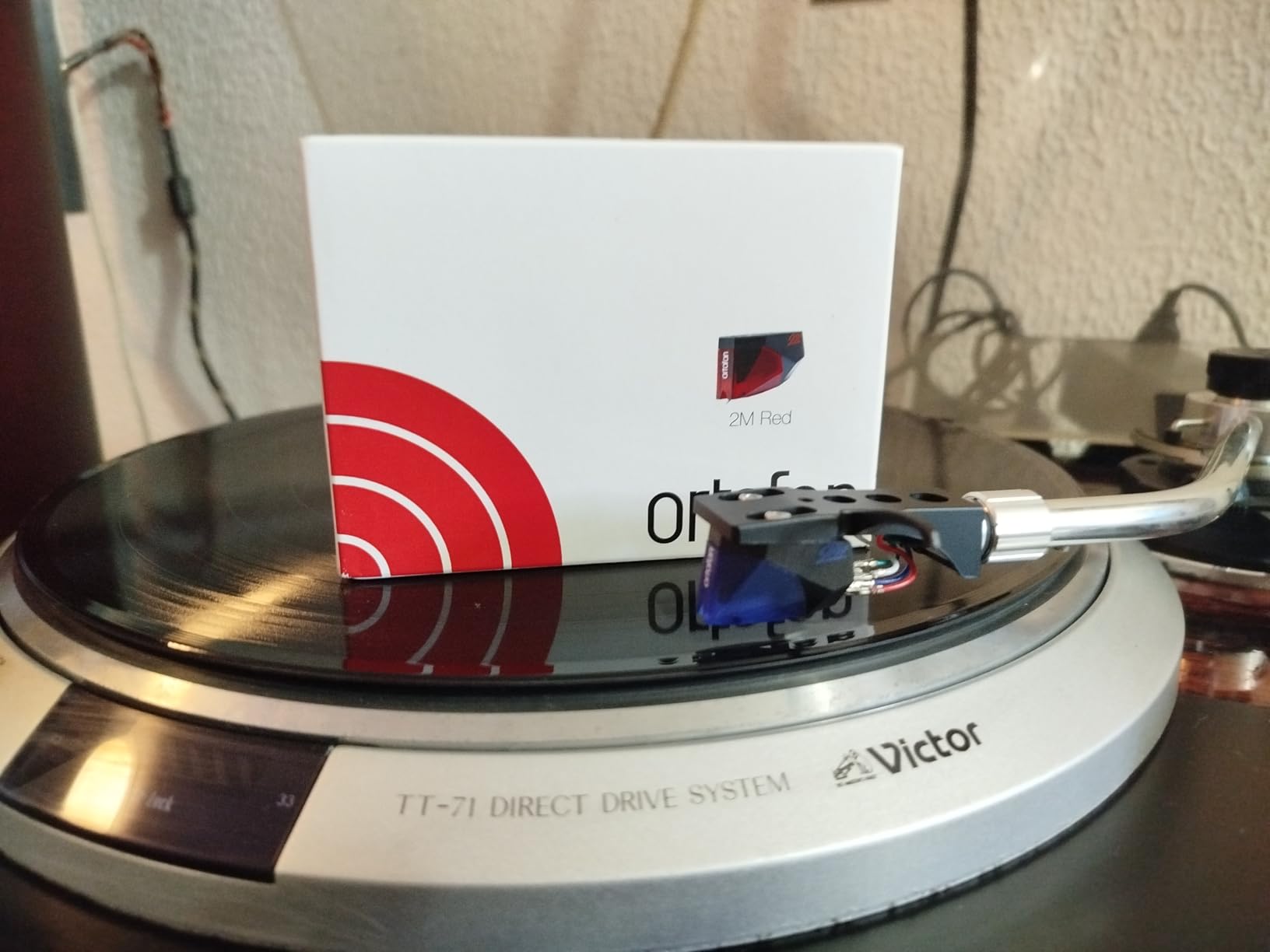 Ortofon 2M Red Moving Magnet Phono Cartridge (Stealth Edition) customer photo 2