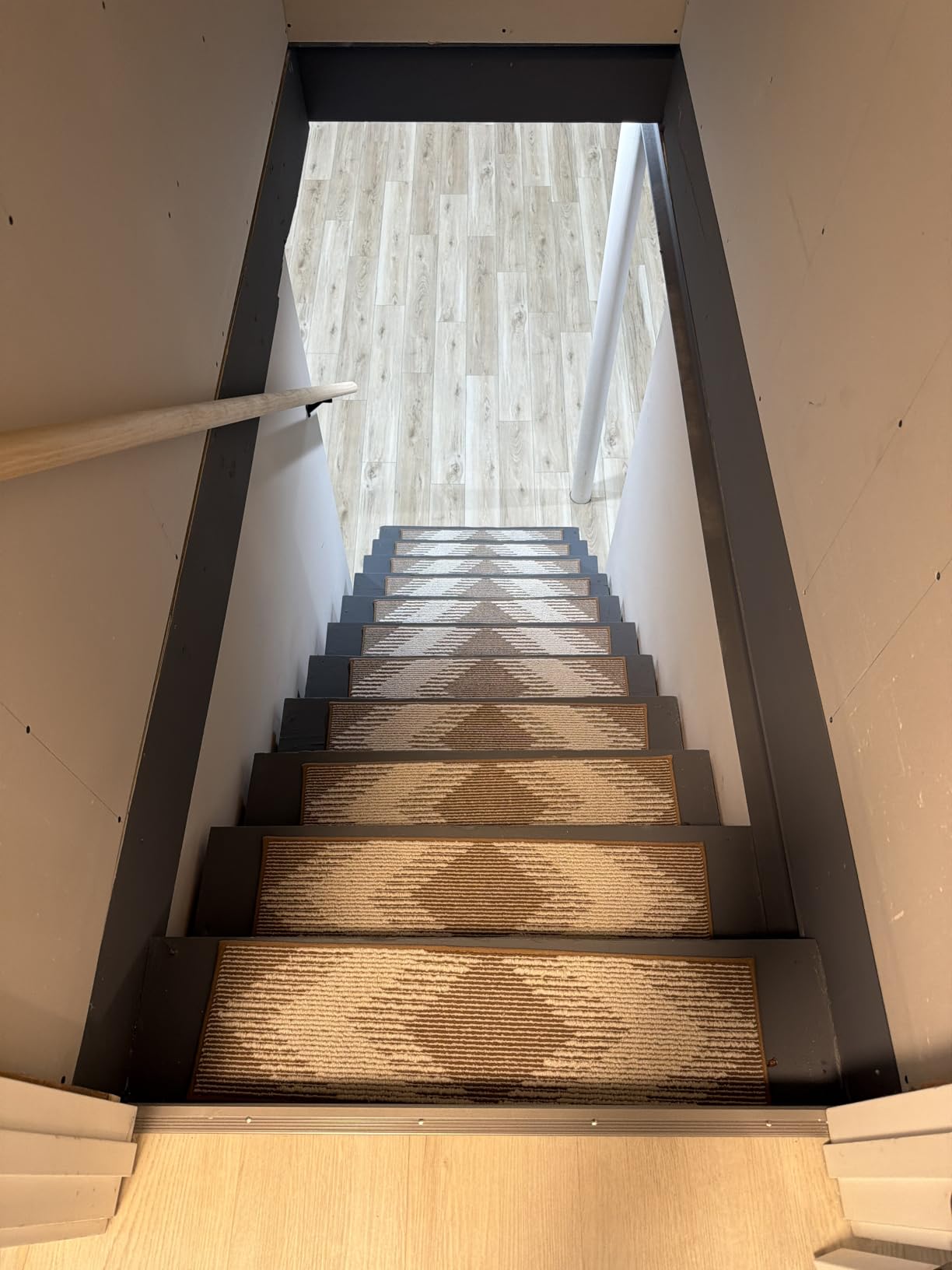 PADOOR 15PC Stair-Treads Non Slip, 3D Peel and Stick Stair Treads for Wooden Steps Indoor, Stair-Carpet Treads Washable Reusable Adhesive Stair-Runner Rugs for Kids and Dogs 8