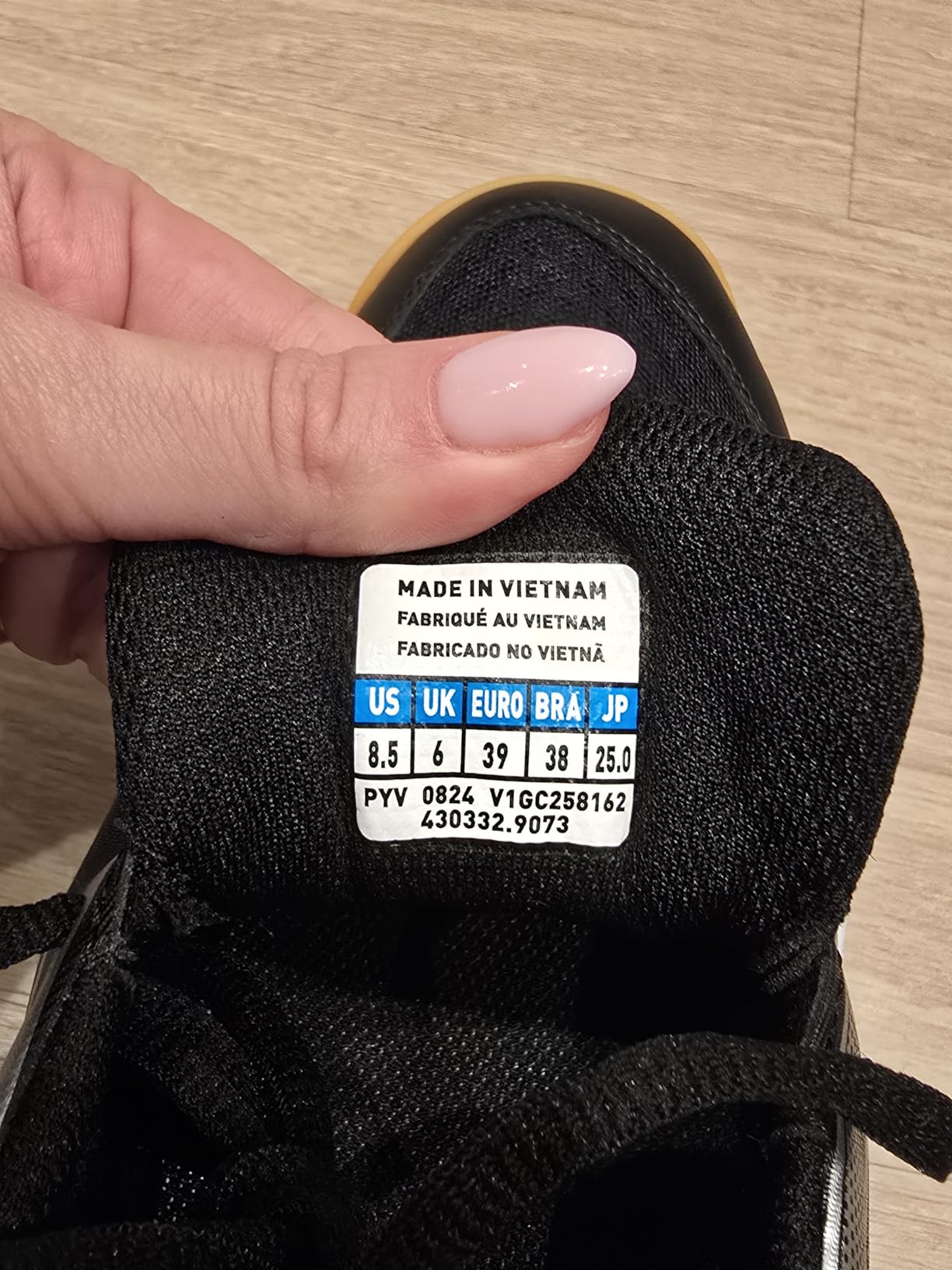 Mizuno Women's Cyclone Speed 5 Volleyball Shoe customer photo 1